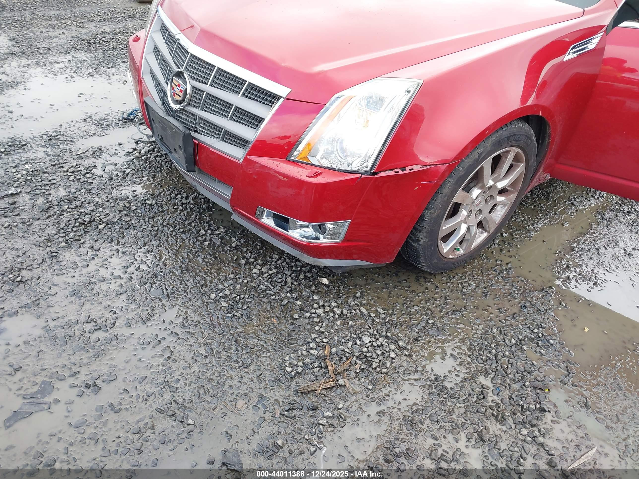 CADILLAC CTS image 6