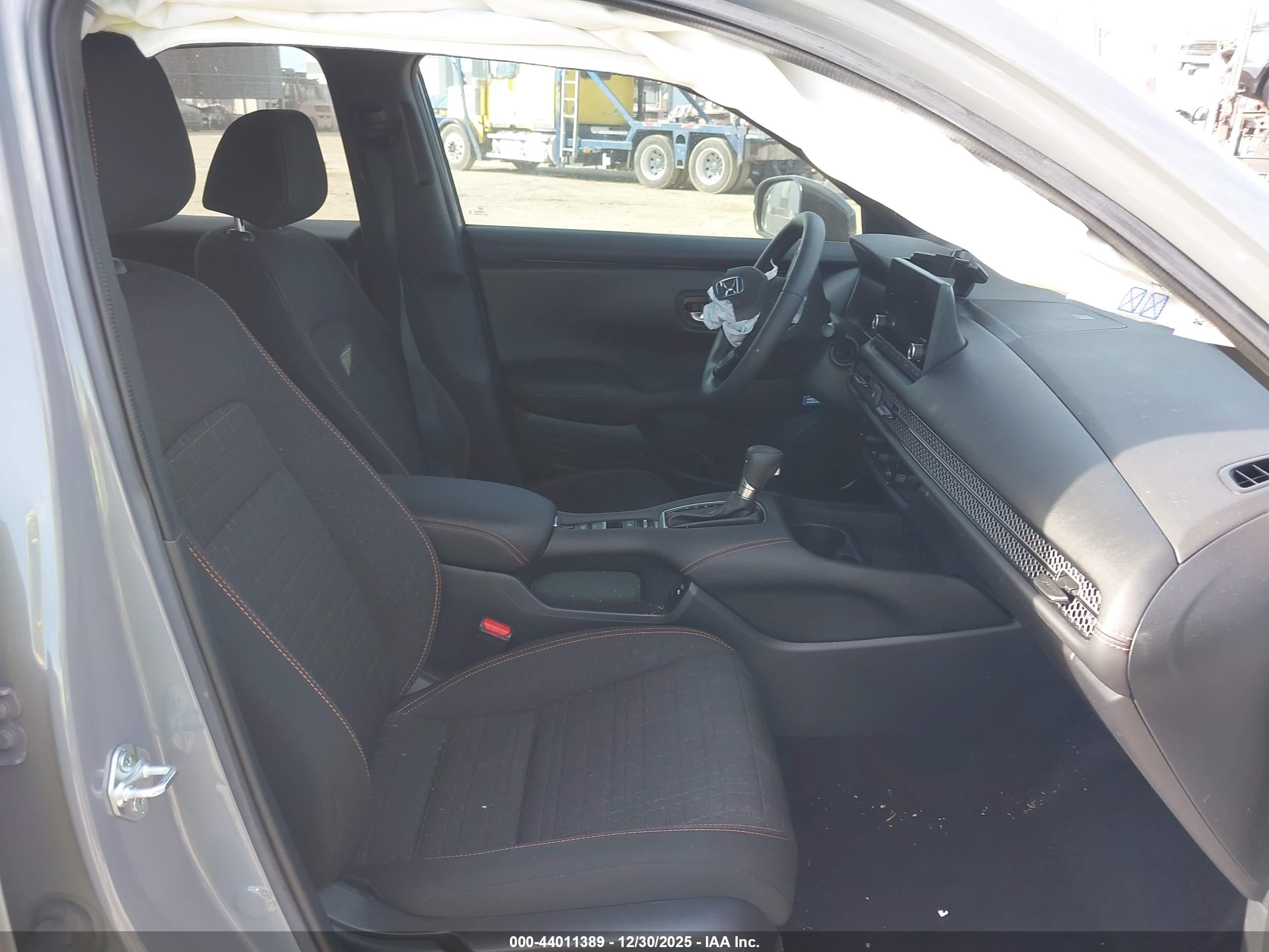 HONDA HR-V image 5