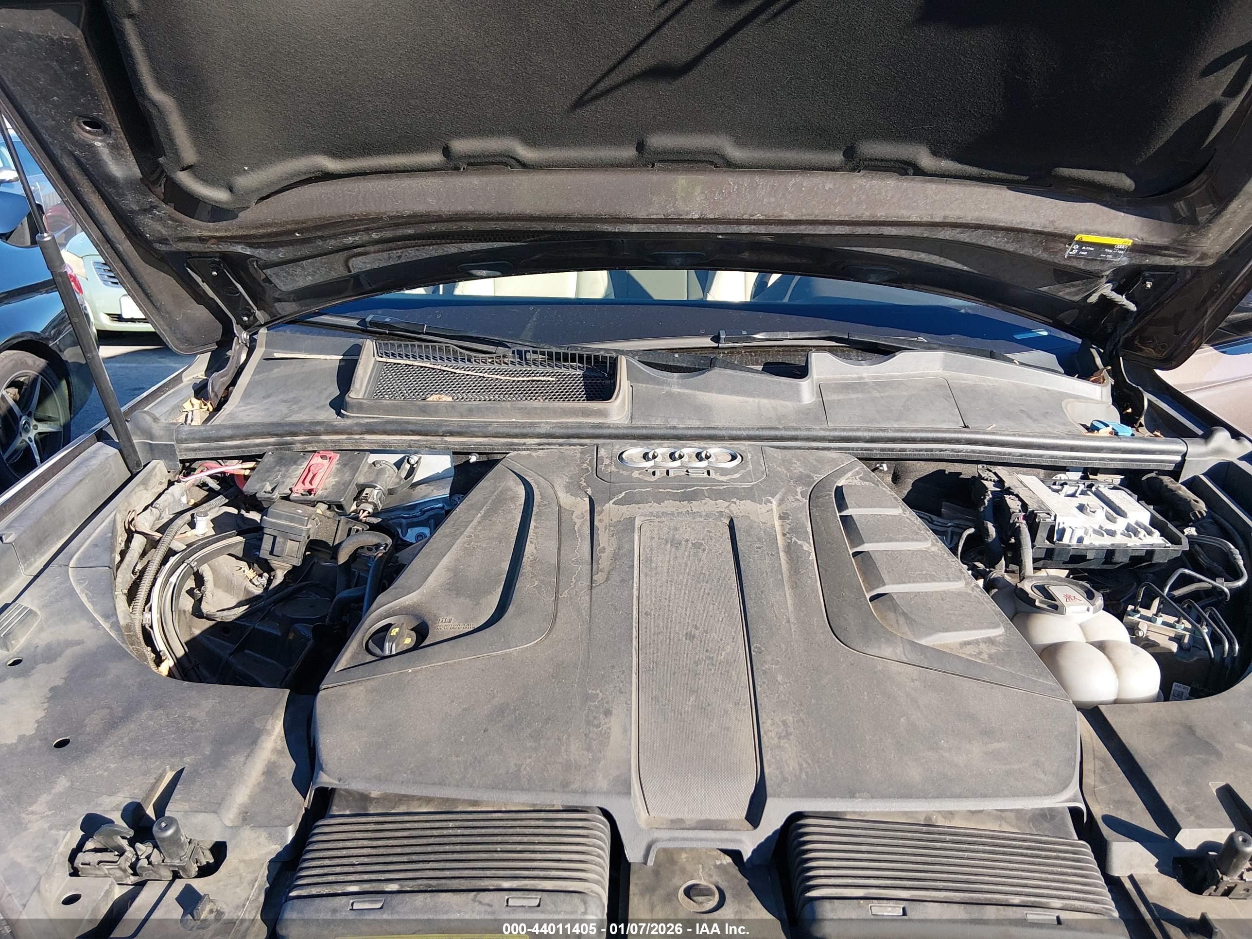 AUDI Q7 image 10