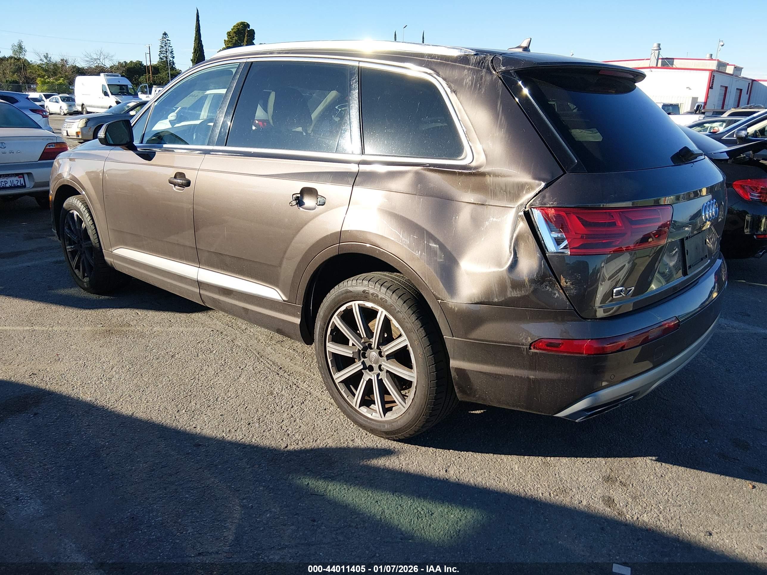 AUDI Q7 image 3