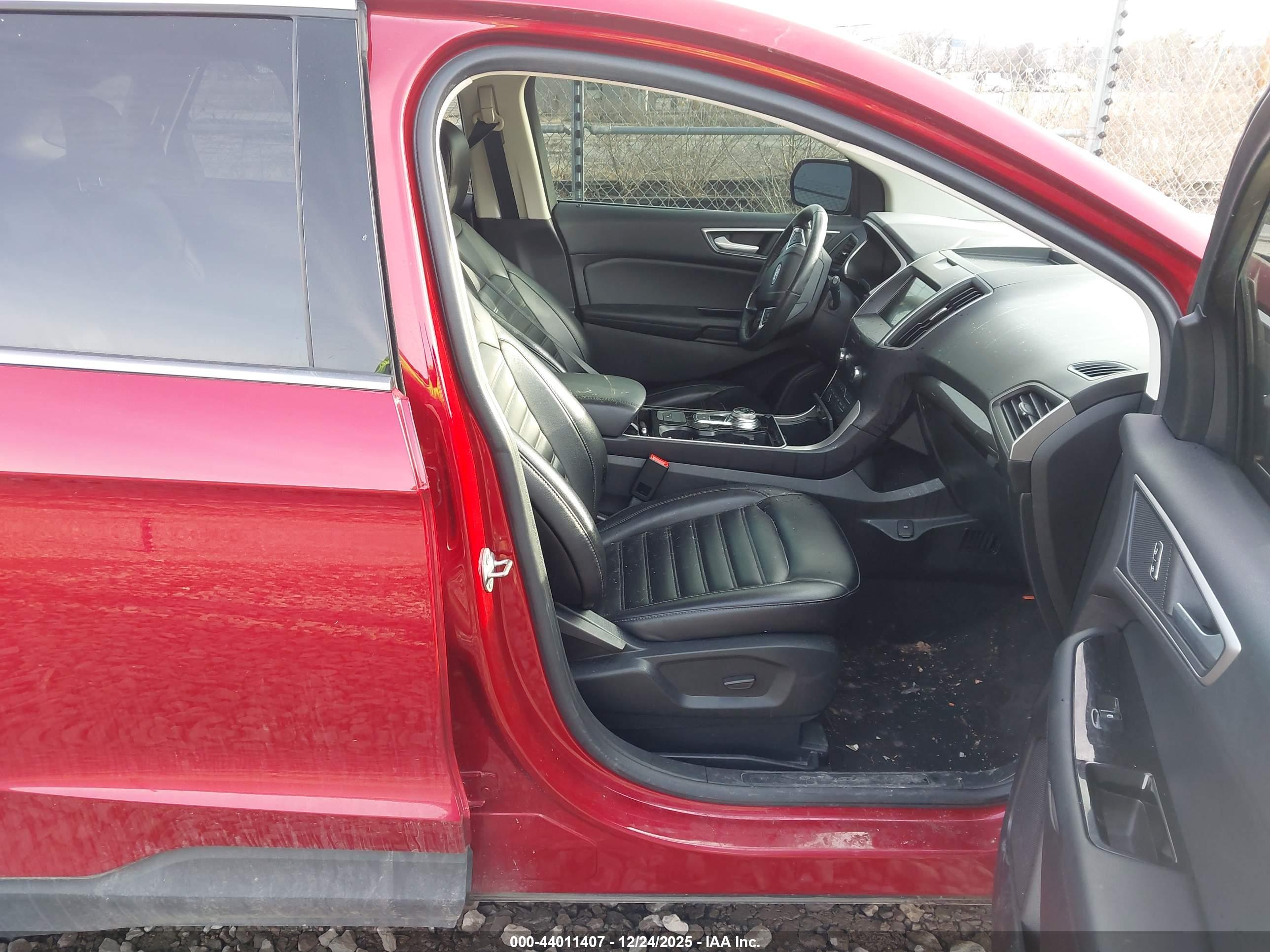 FORD EDGE image 5