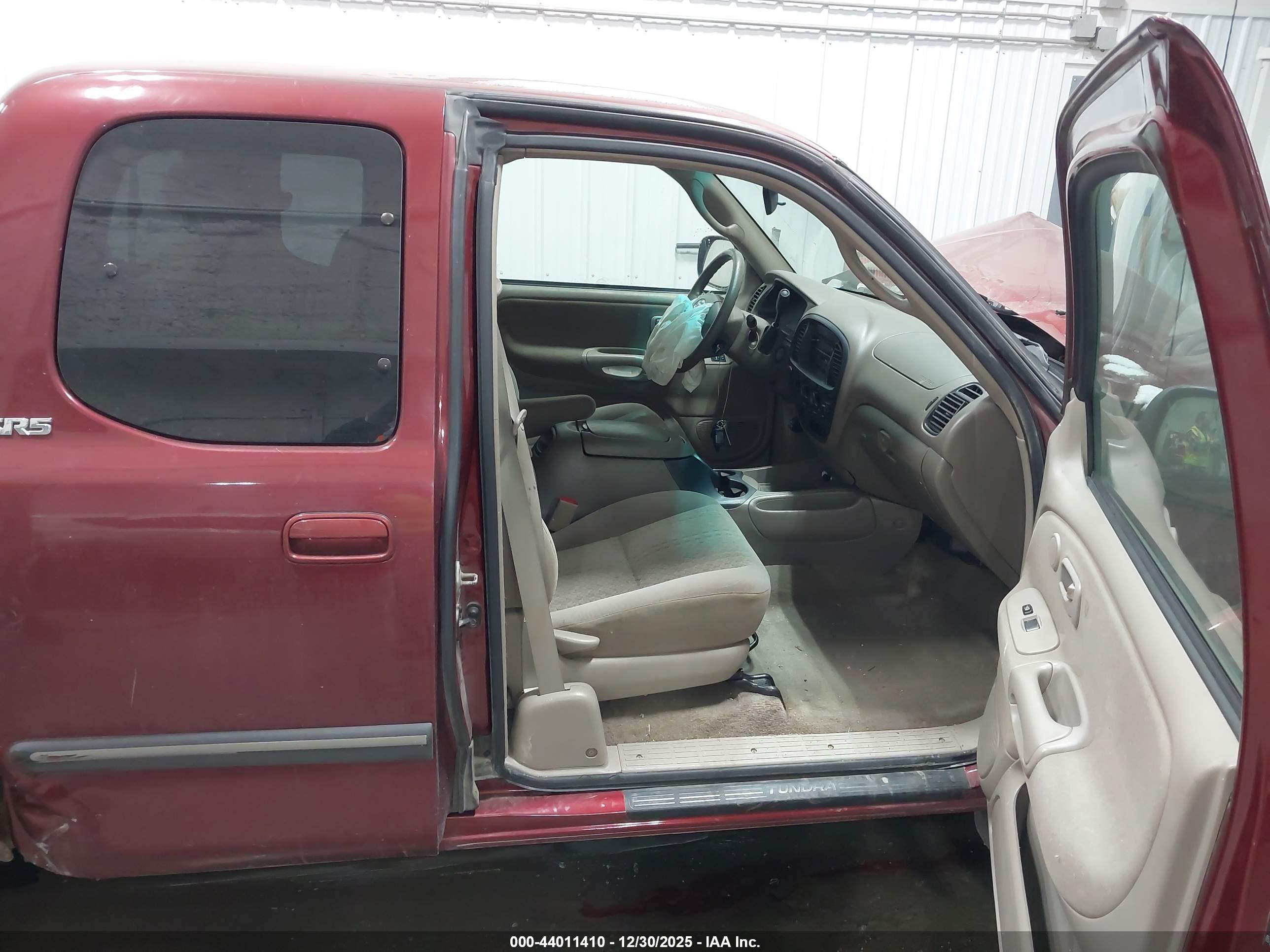 TOYOTA TUNDRA image 5