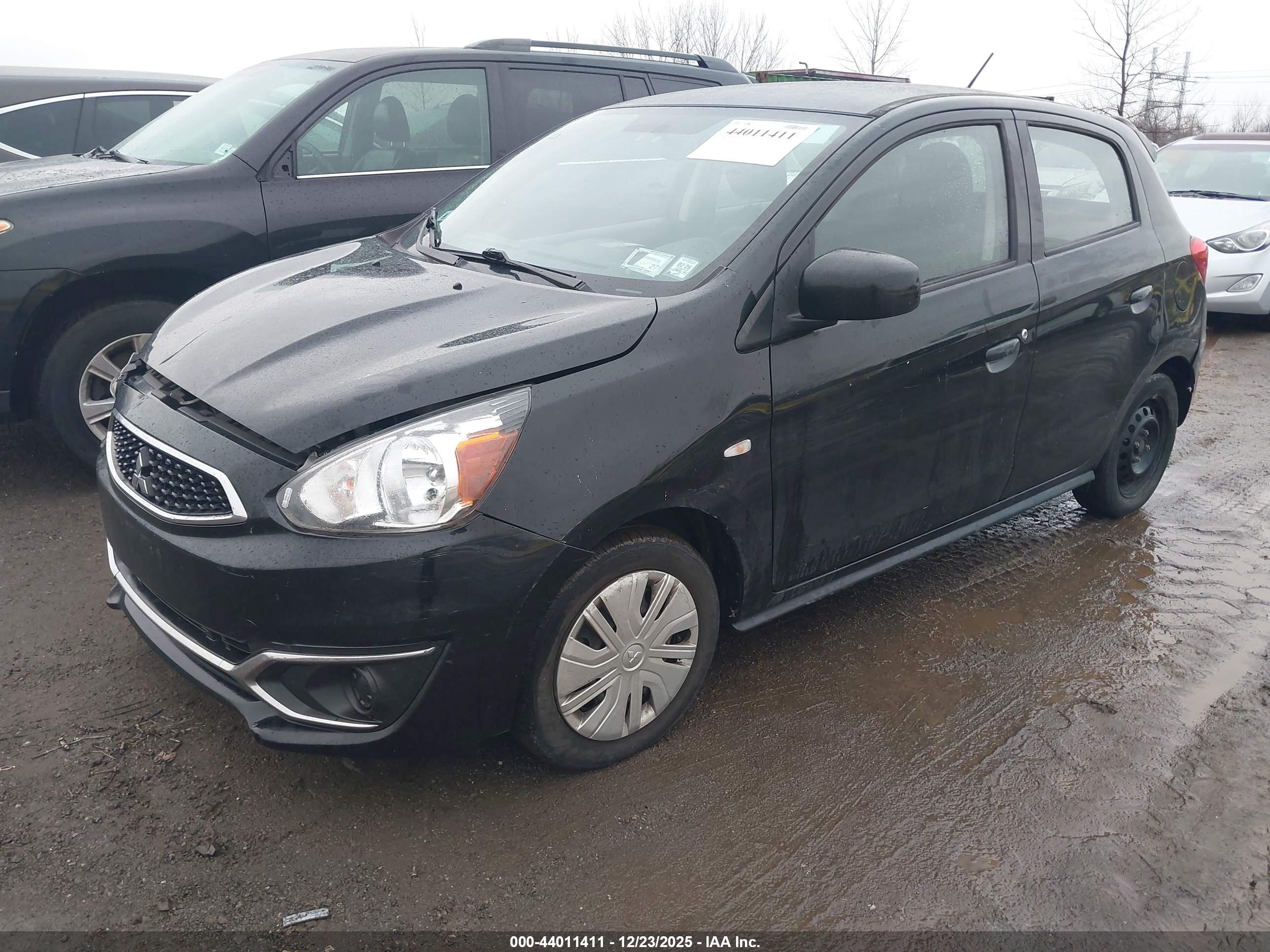 MITSUBISHI MIRAGE image 2