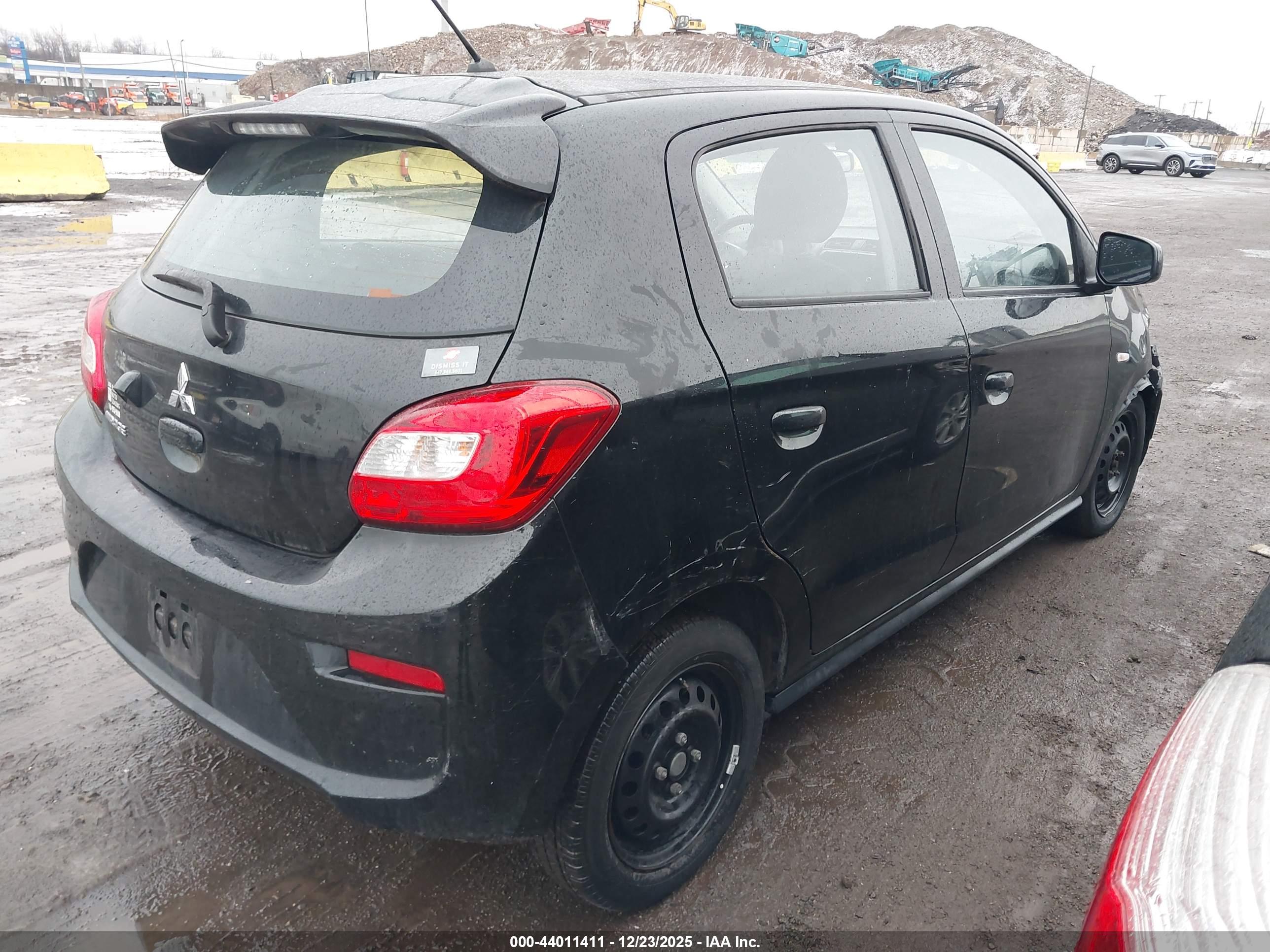 MITSUBISHI MIRAGE image 4