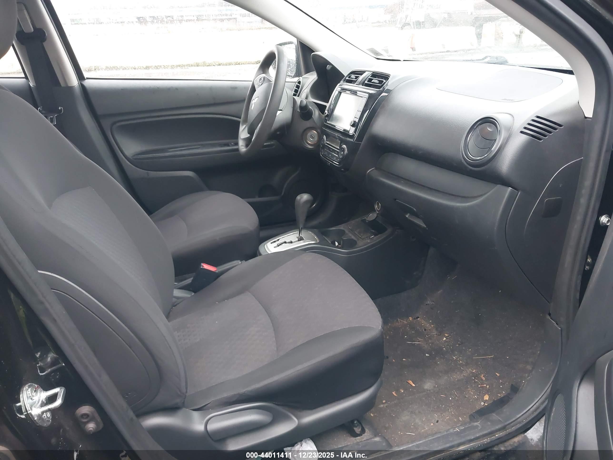 MITSUBISHI MIRAGE image 5
