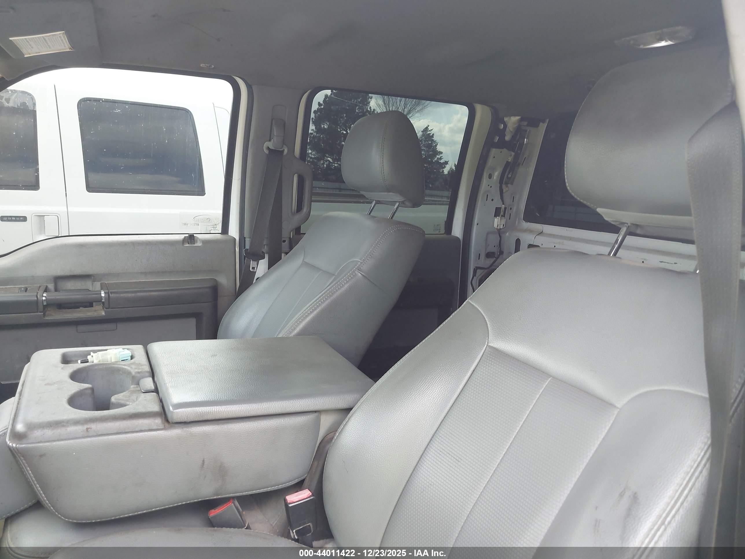 FORD F-350 image 7