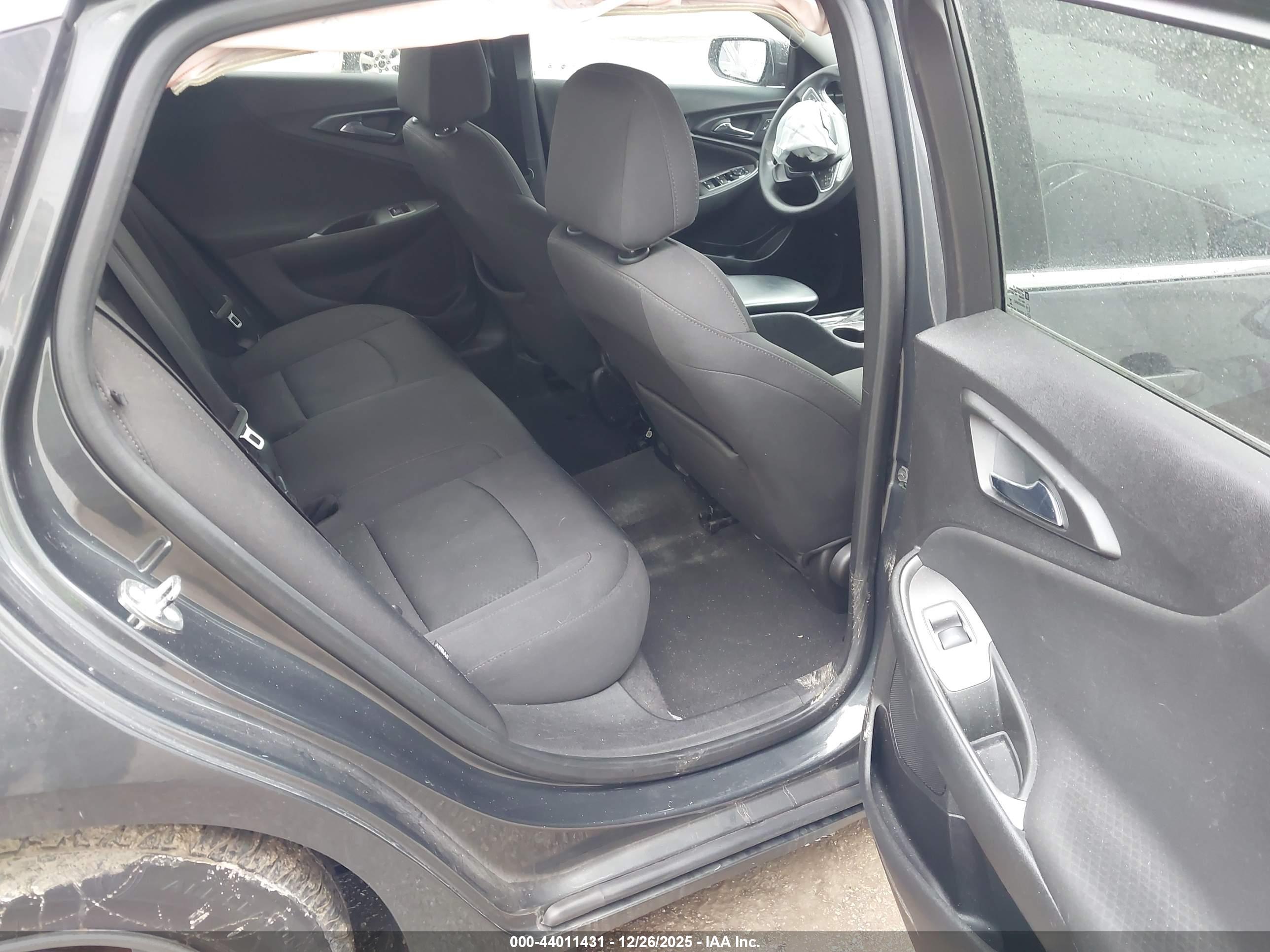 CHEVROLET MALIBU image 8