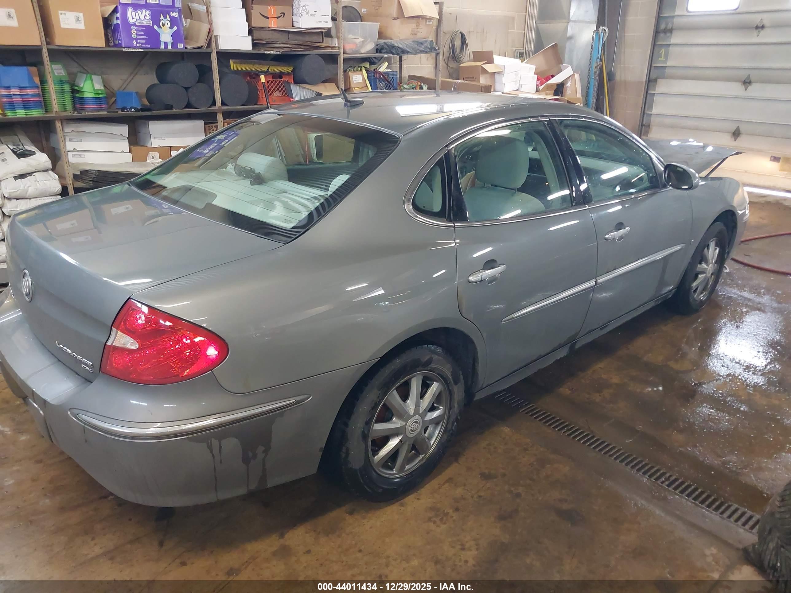 BUICK LACROSSE image 4