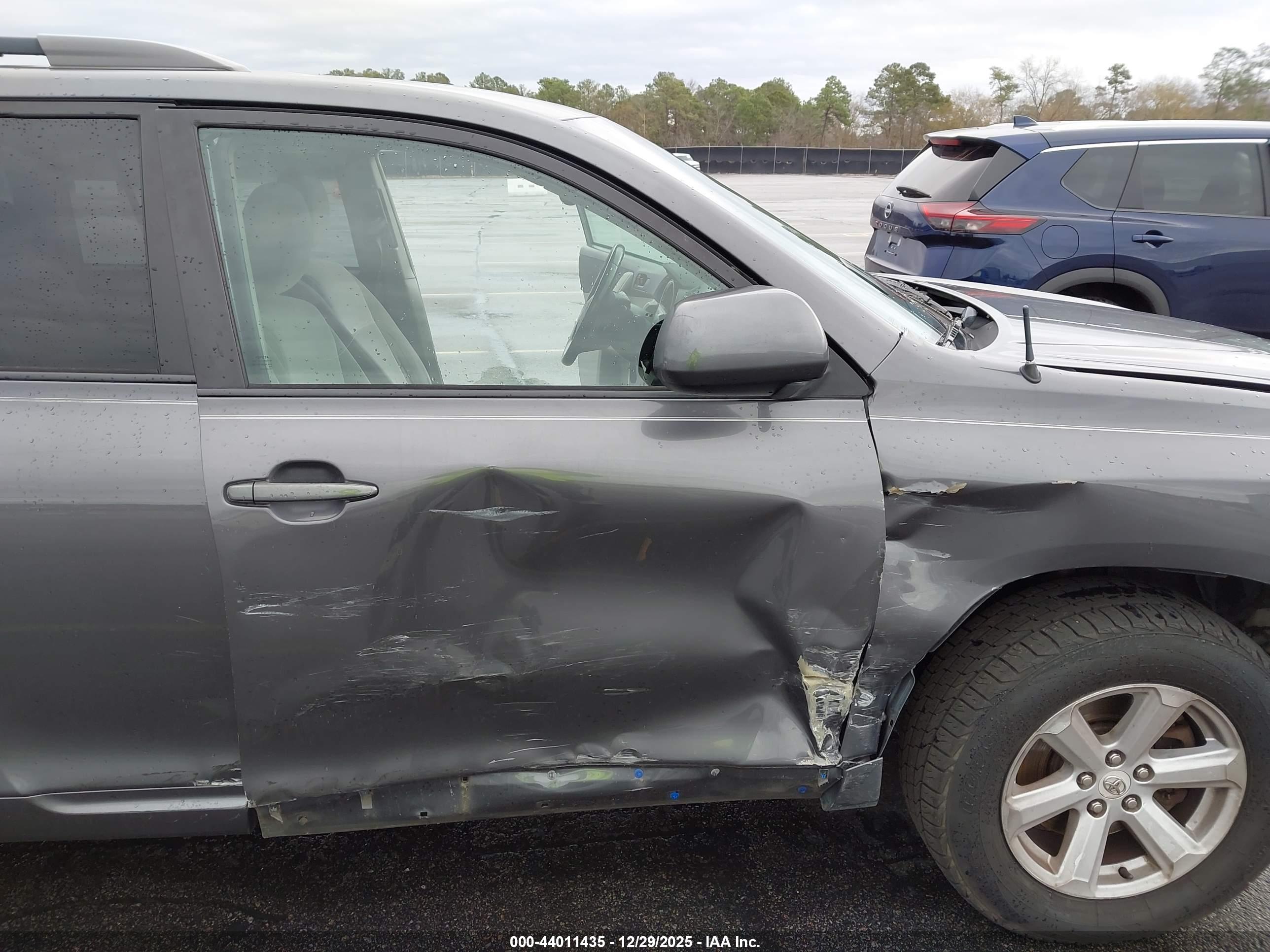 TOYOTA HIGHLANDER image 6