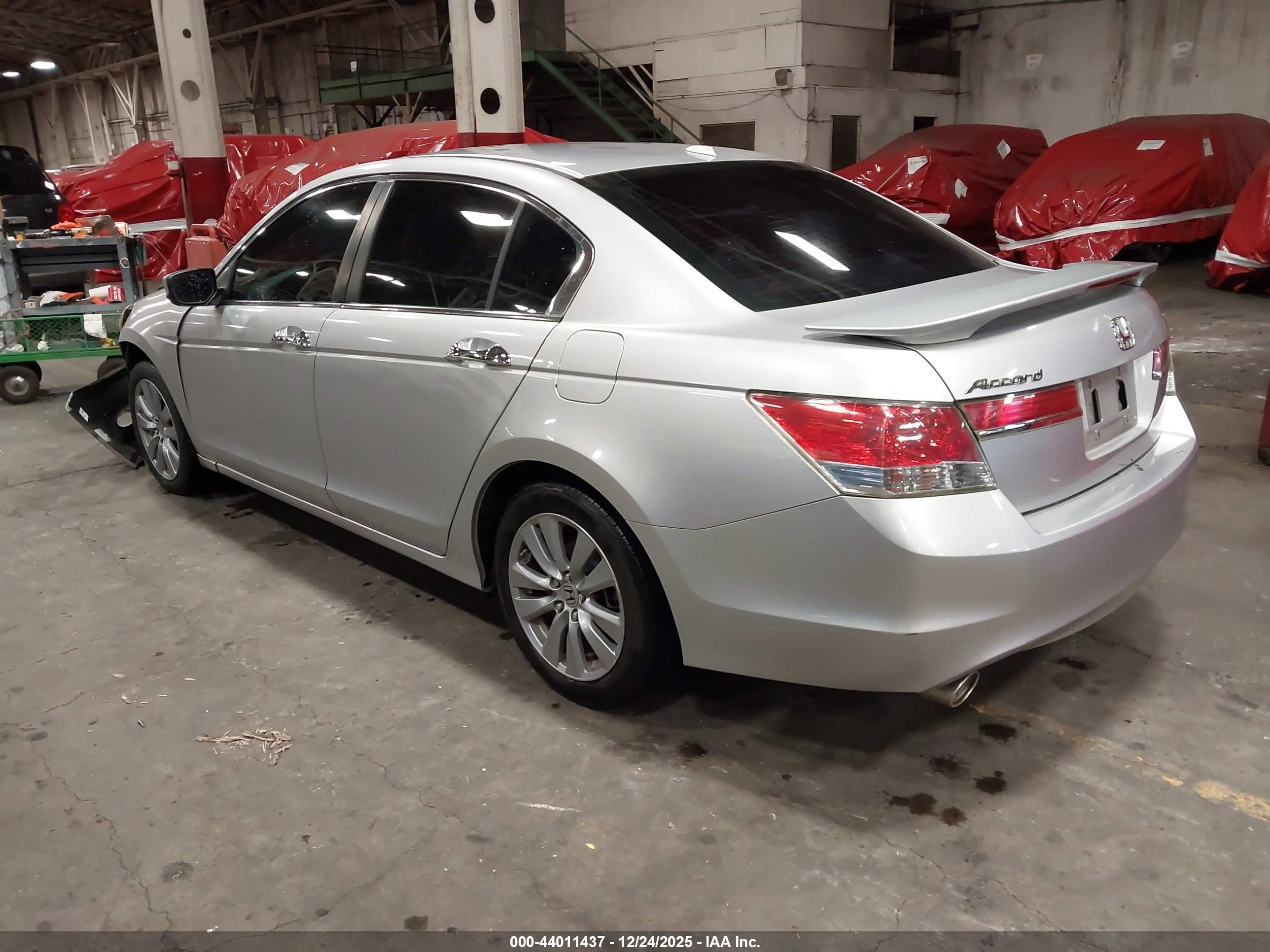 HONDA ACCORD image 3