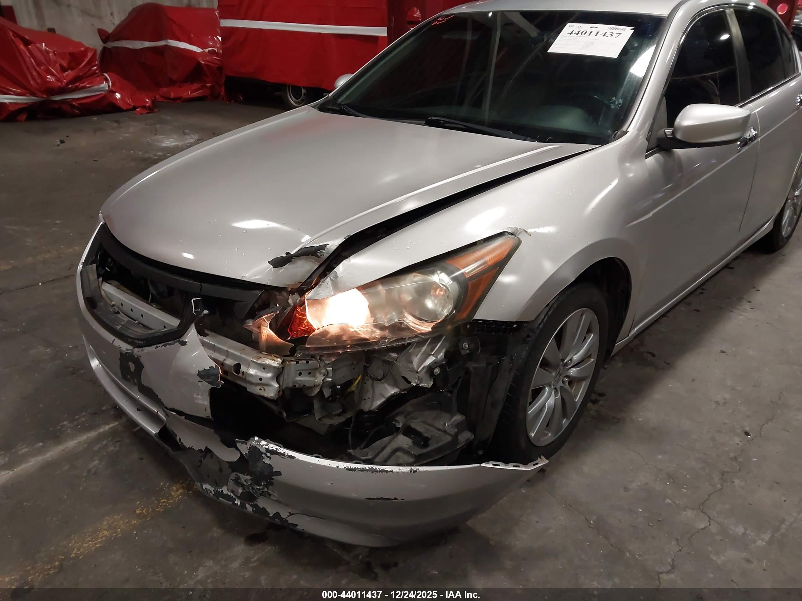 HONDA ACCORD image 6