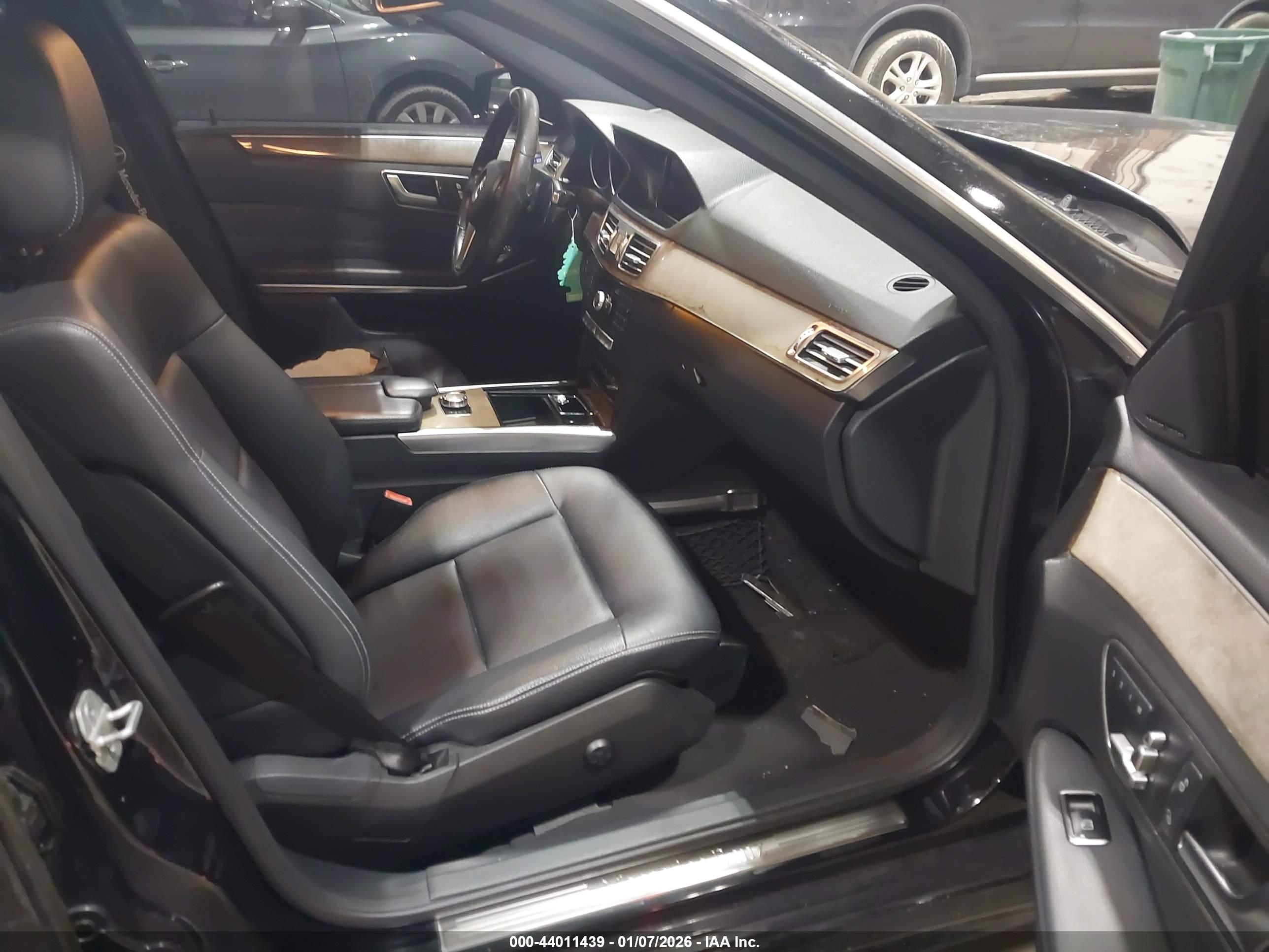 MERCEDES-BENZ E image 5