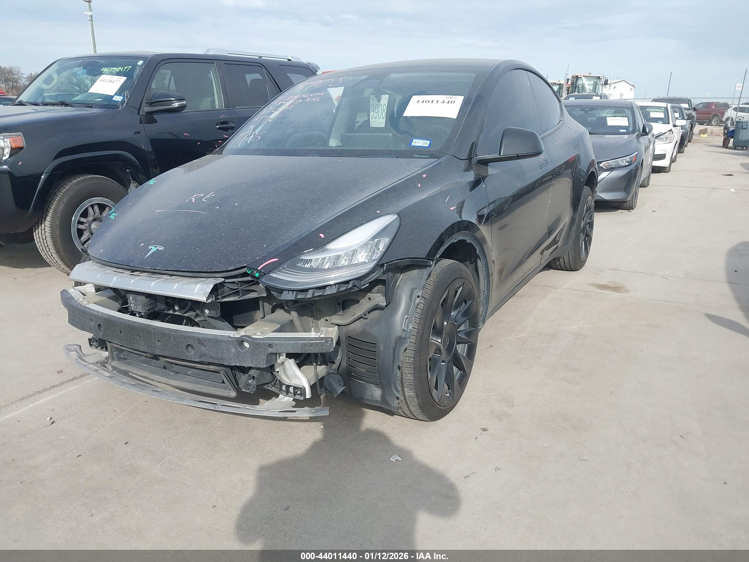 TESLA MODEL image 2