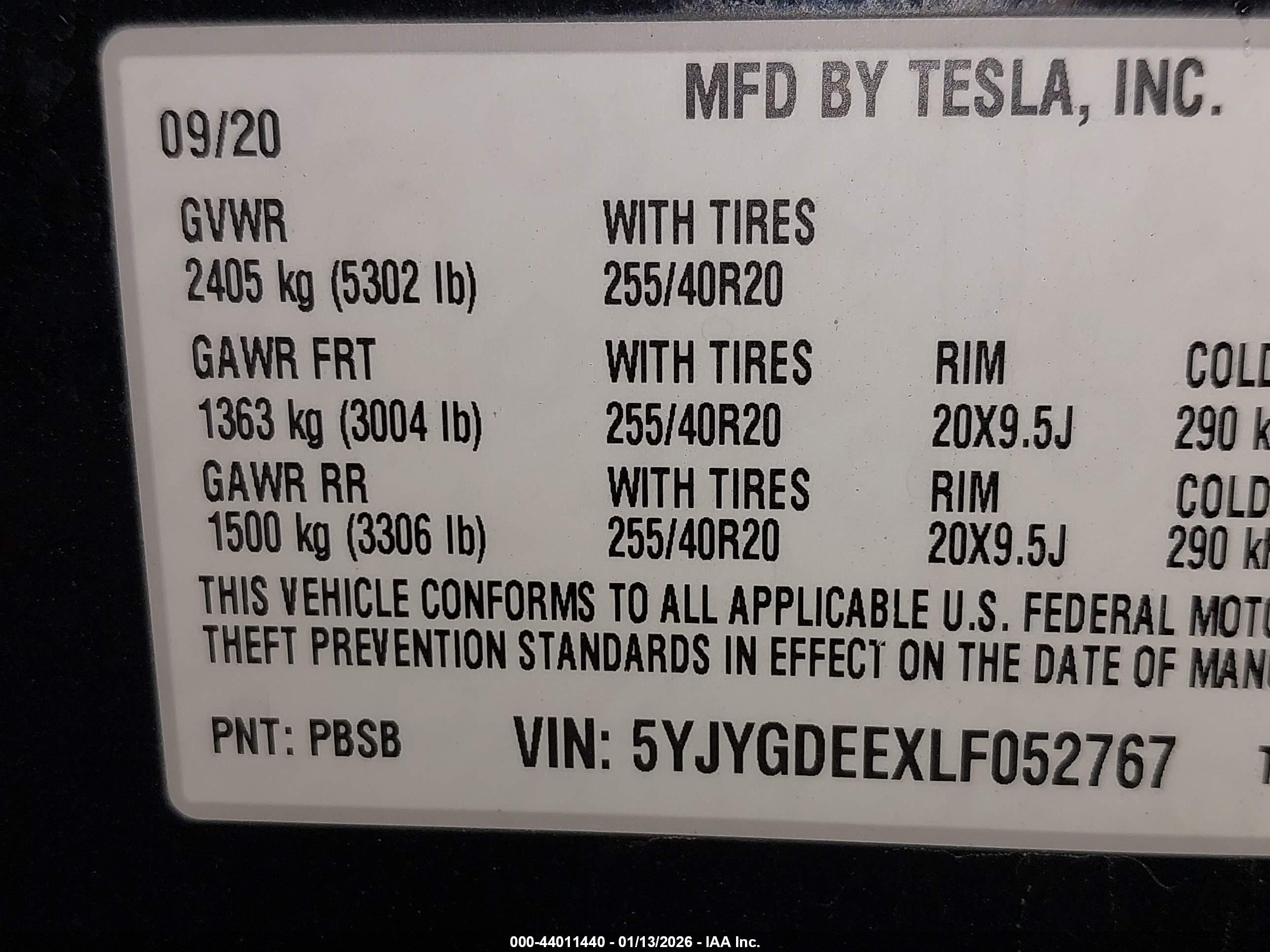 TESLA MODEL image 9