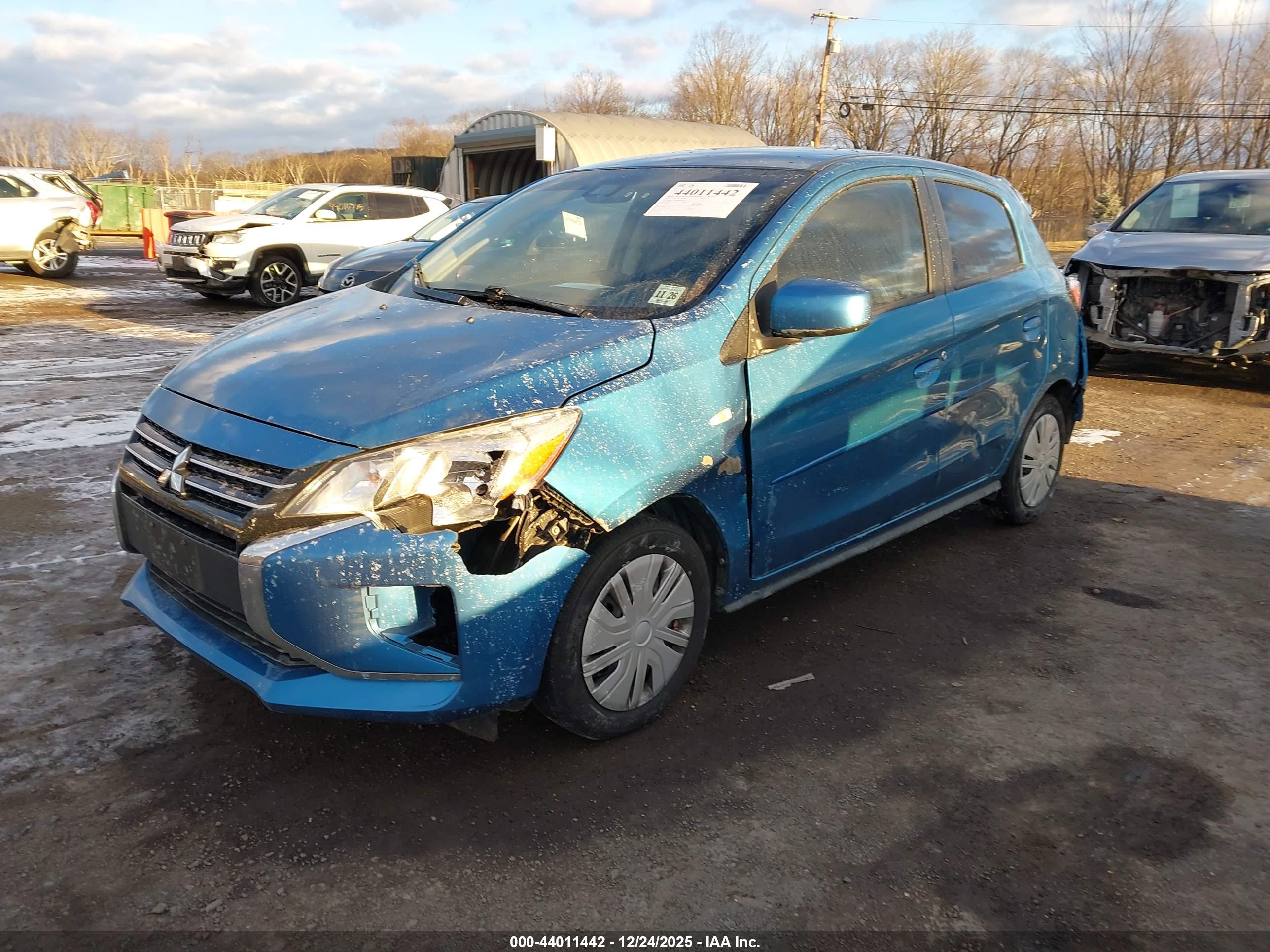 MITSUBISHI MIRAGE image 2