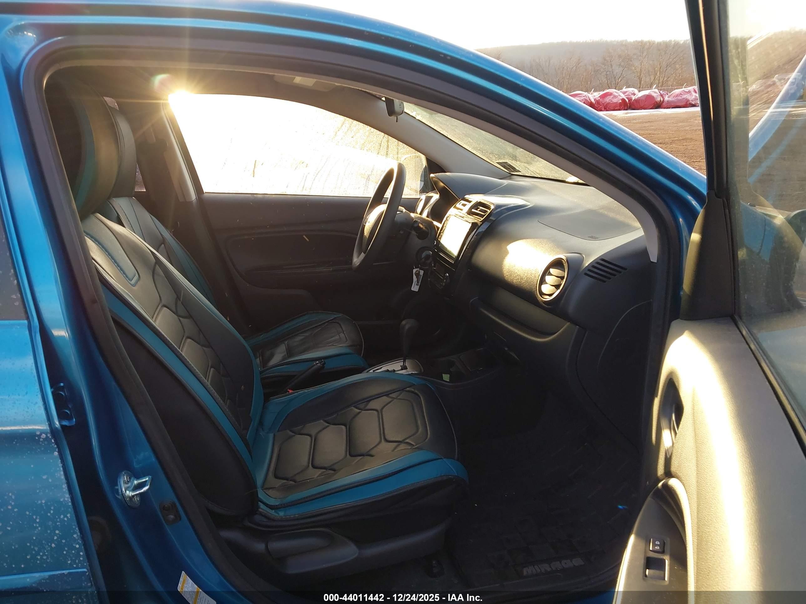MITSUBISHI MIRAGE image 5
