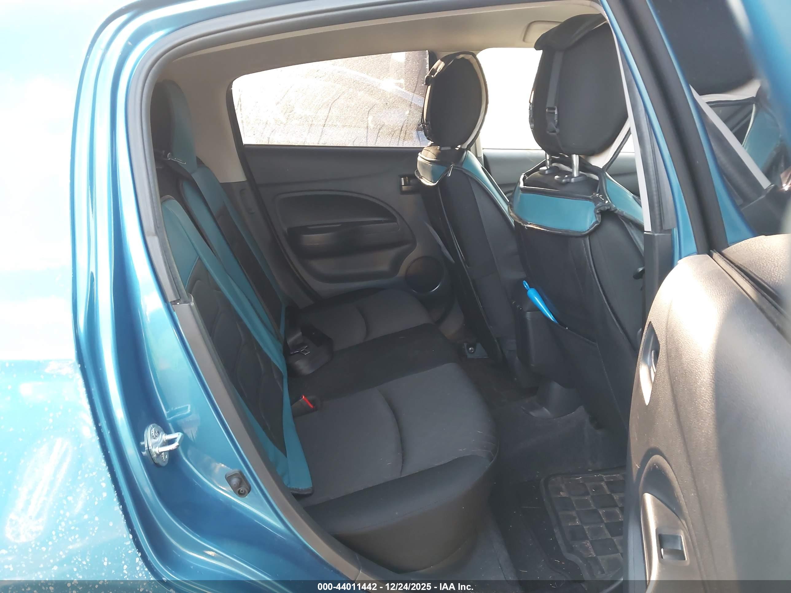 MITSUBISHI MIRAGE image 8