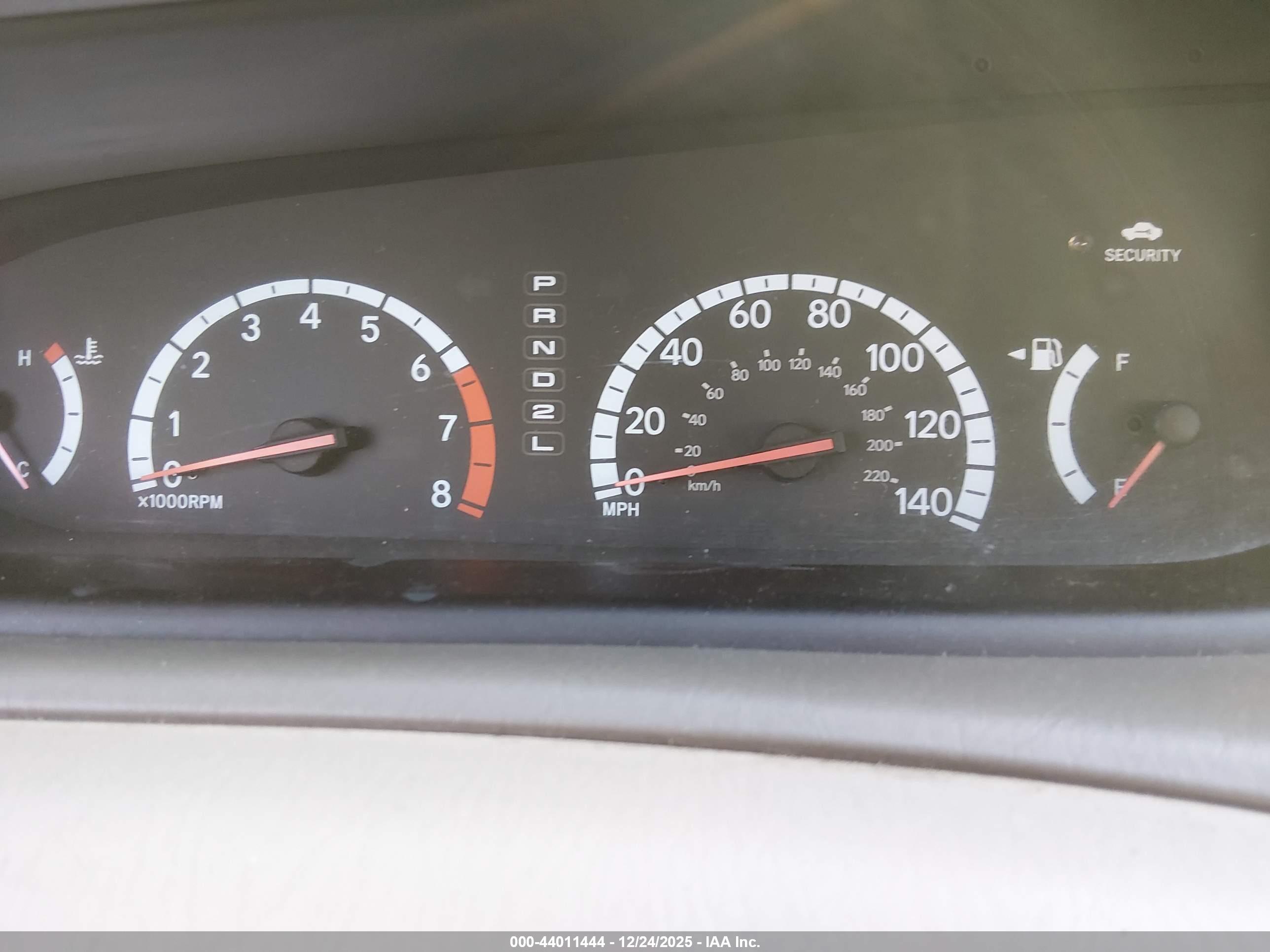 TOYOTA AVALON image 7