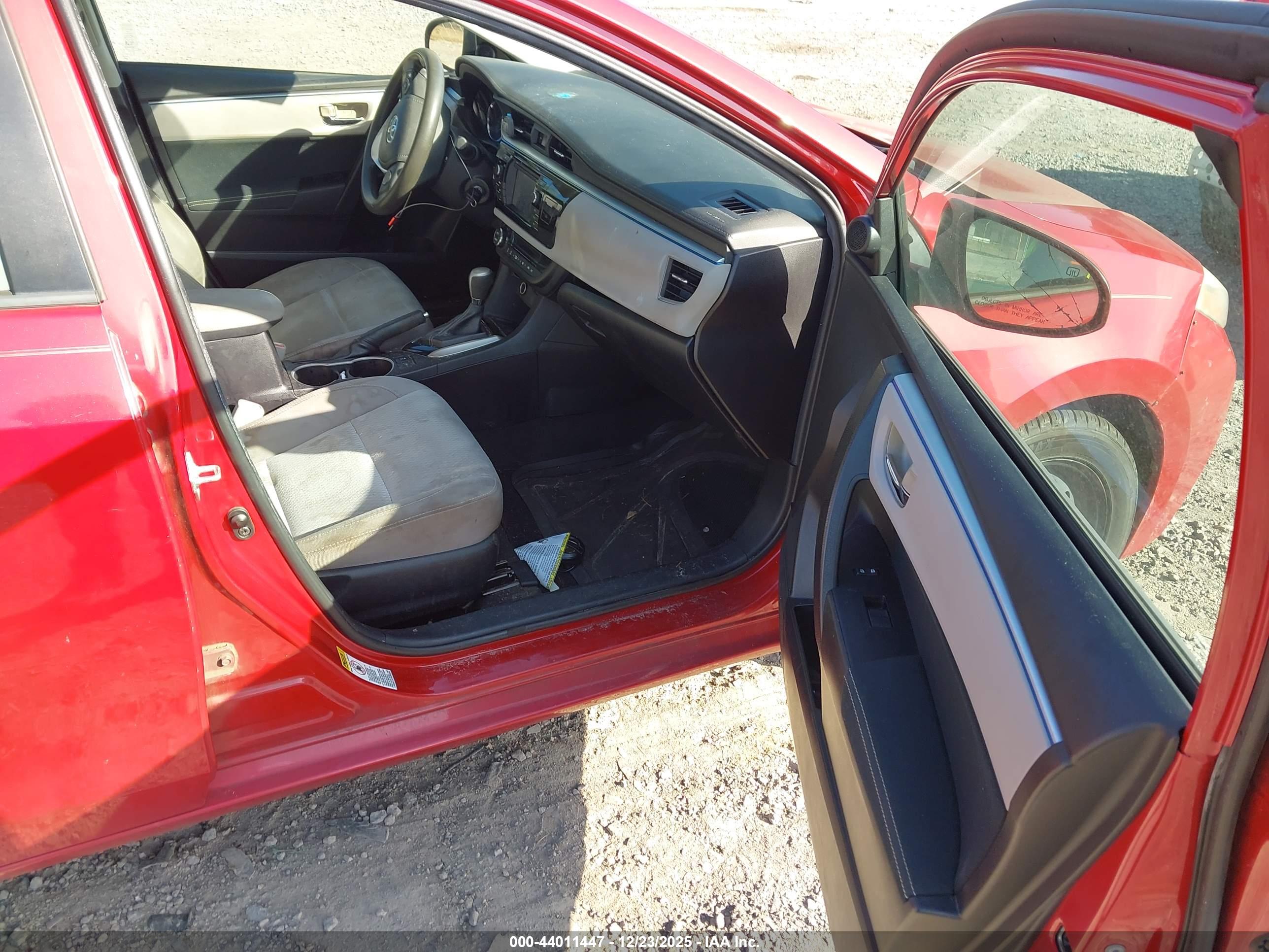 TOYOTA COROLLA image 5