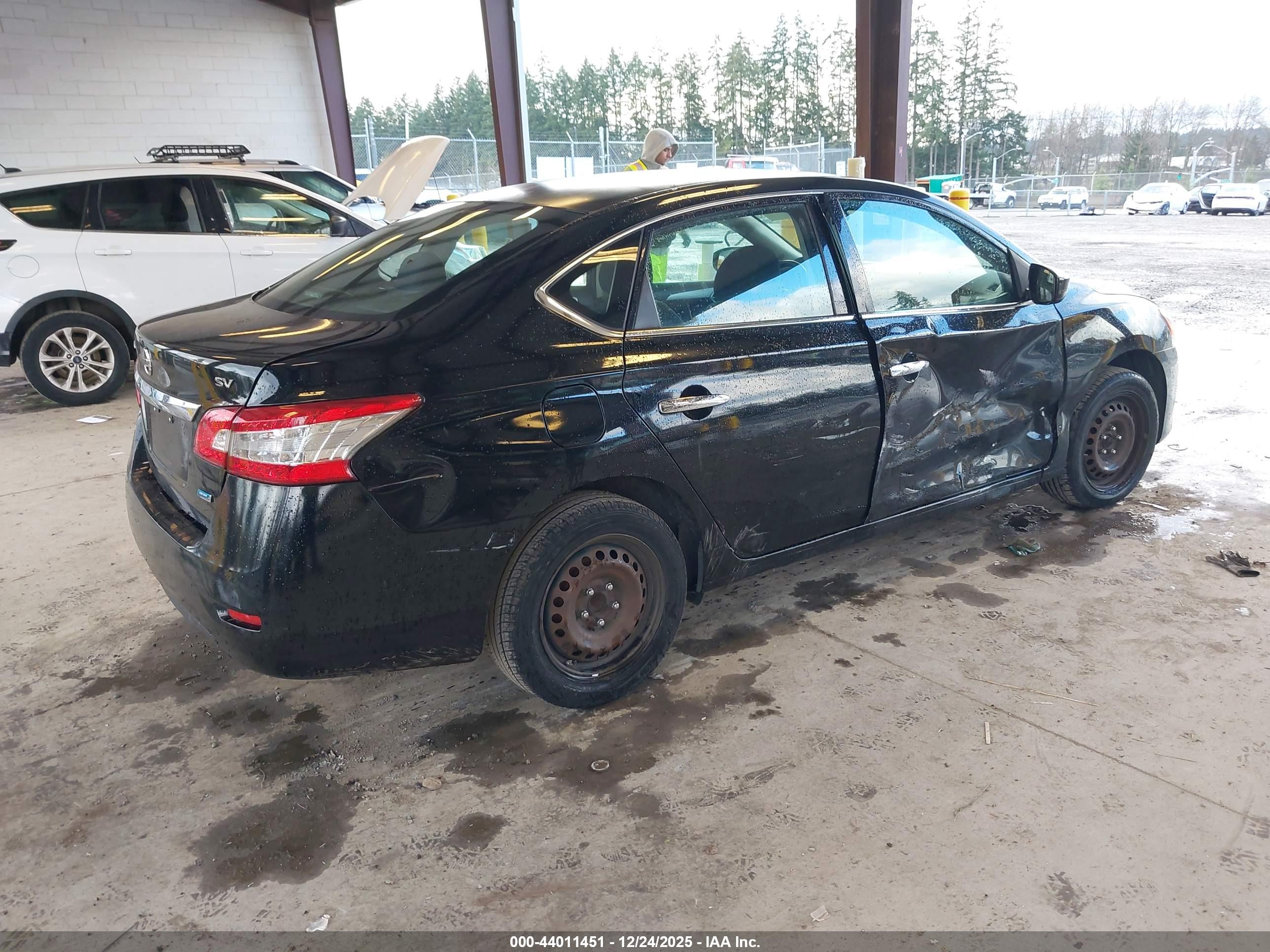 NISSAN SENTRA image 4