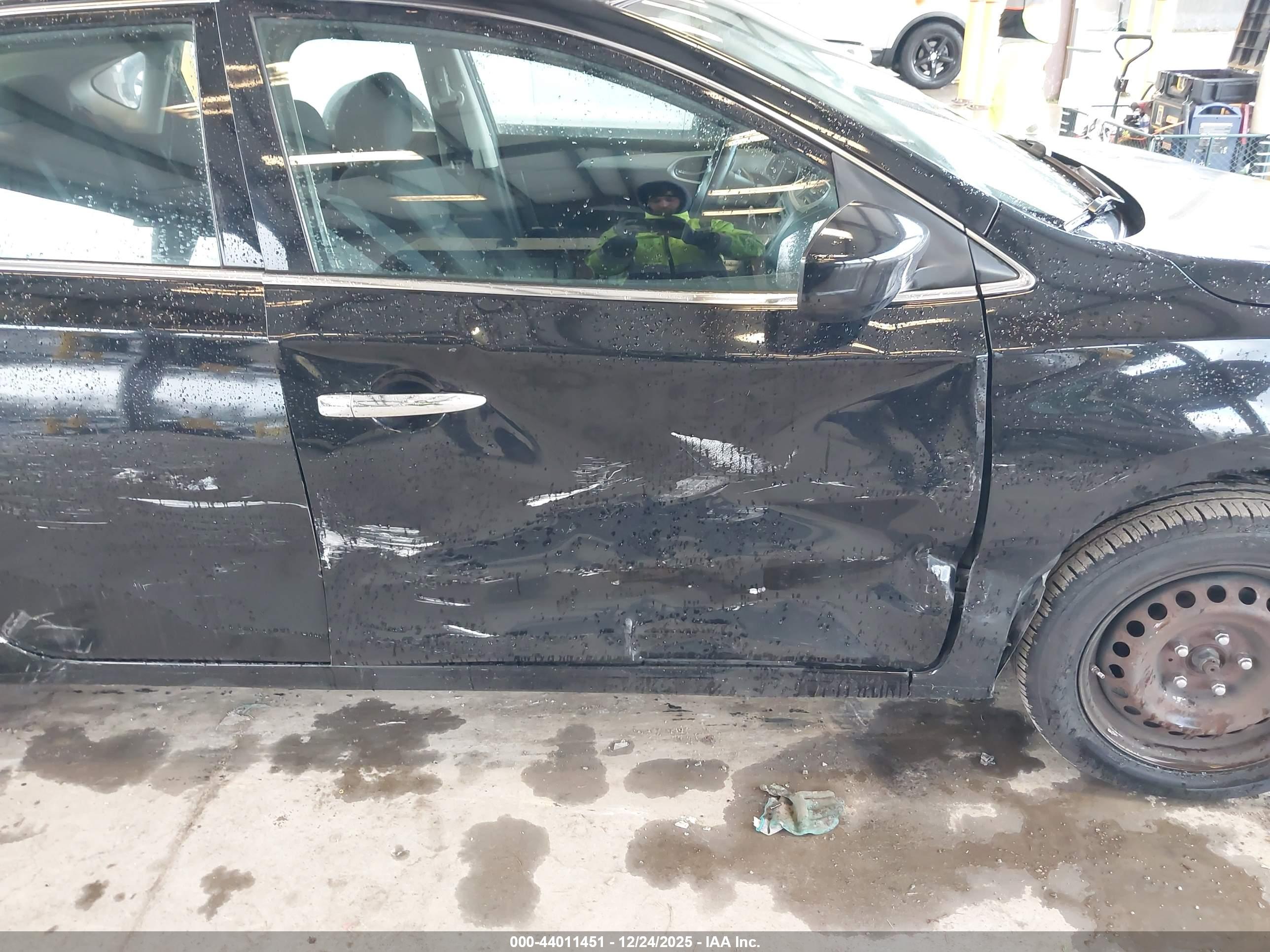 NISSAN SENTRA image 6