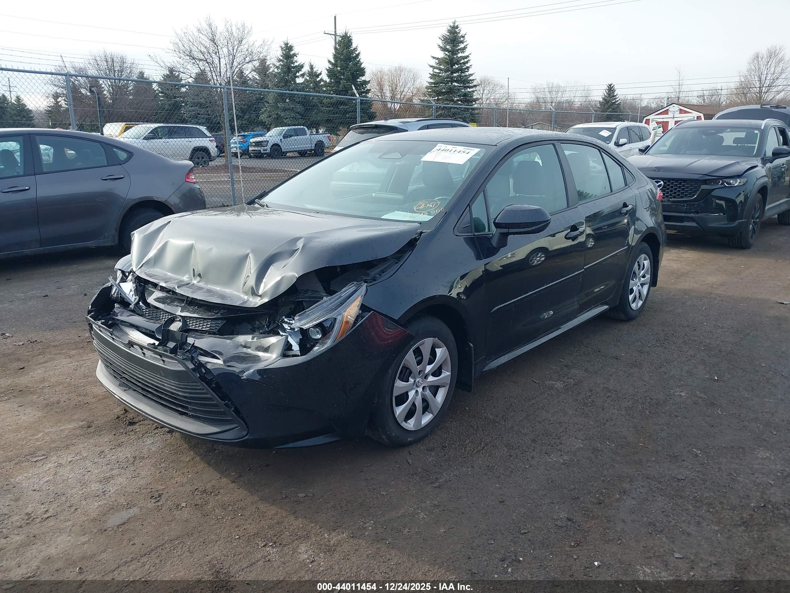 TOYOTA COROLLA image 2