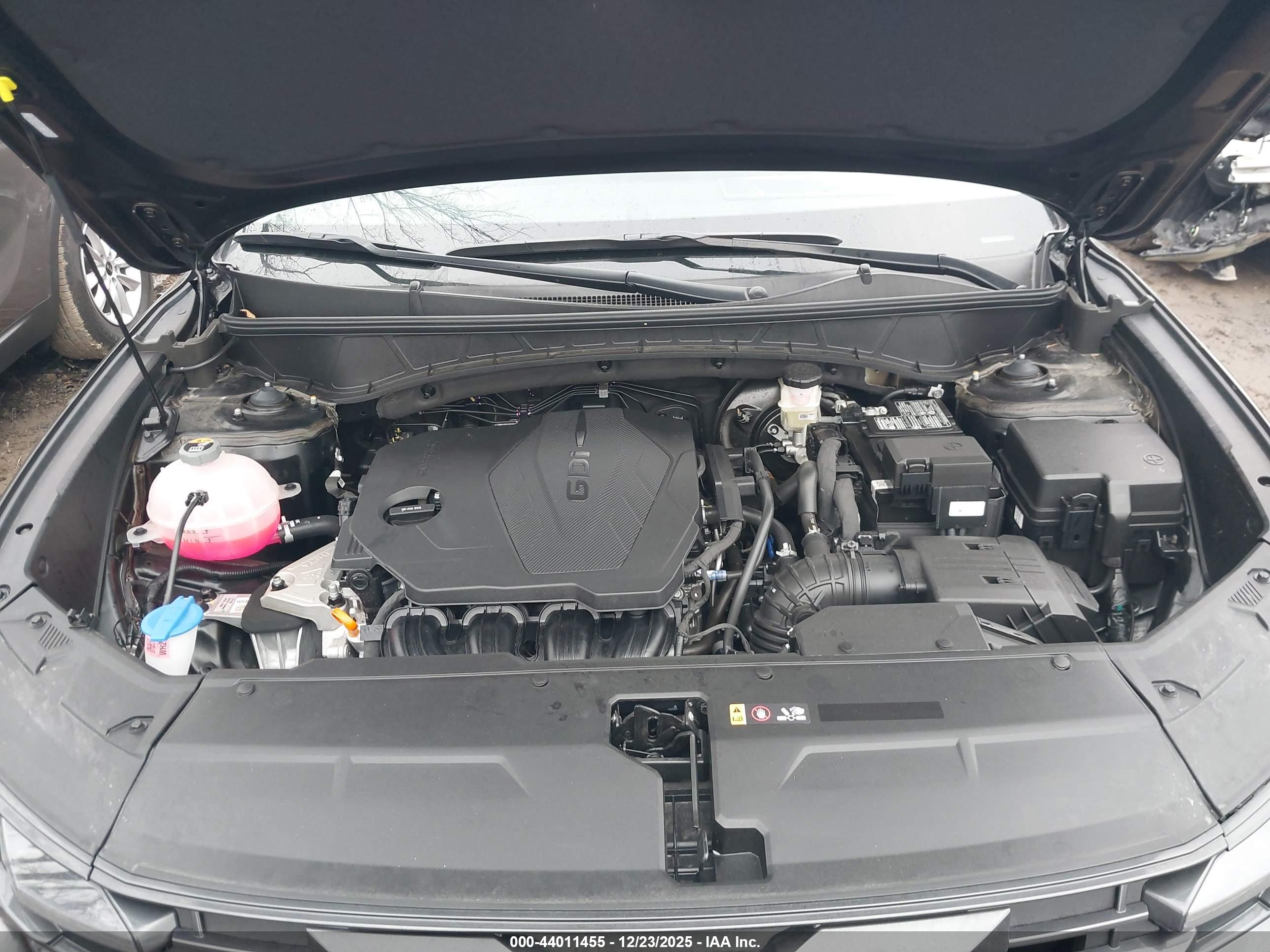 HYUNDAI TUCSON image 10