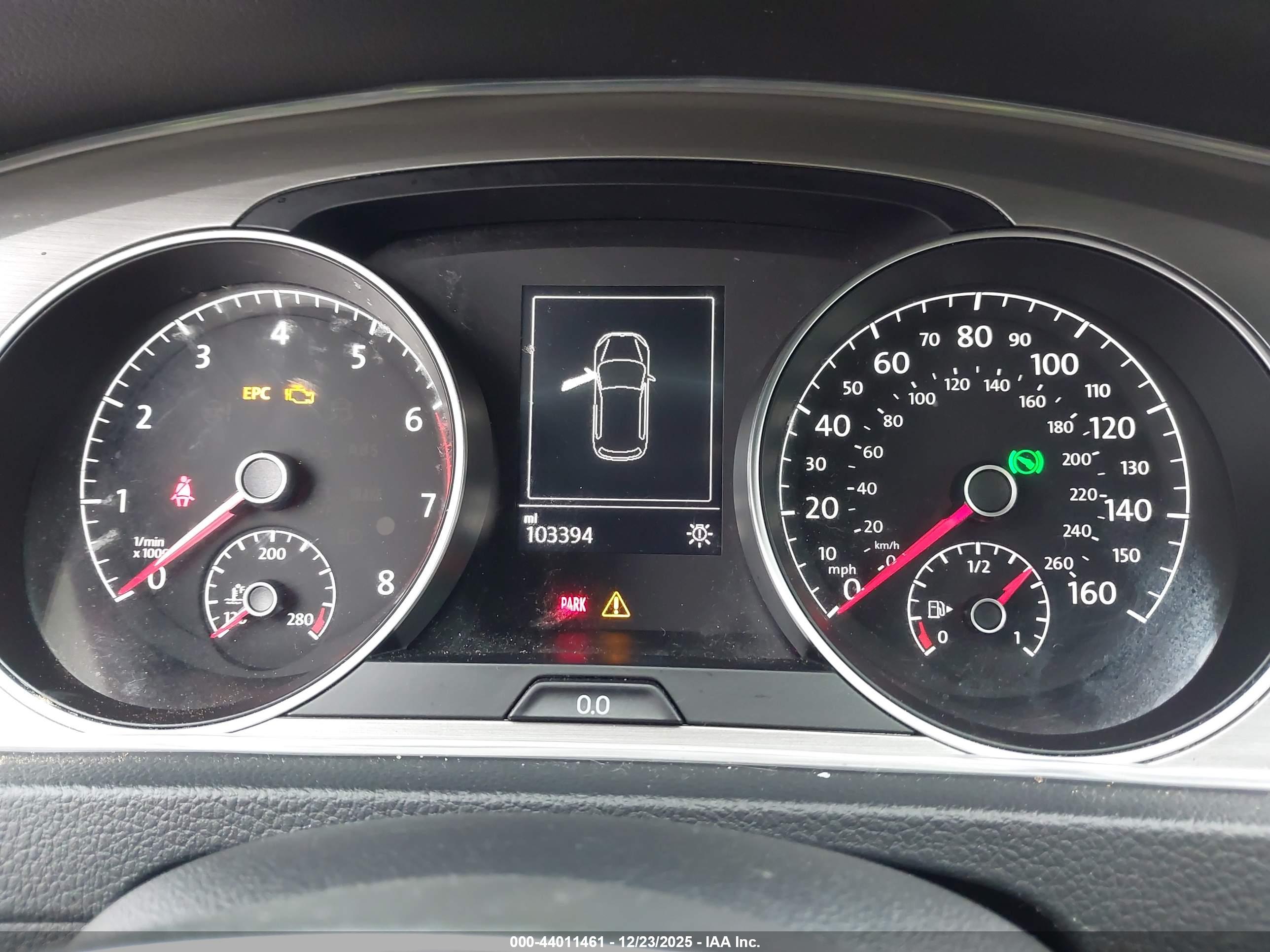 VOLKSWAGEN GOLF image 7