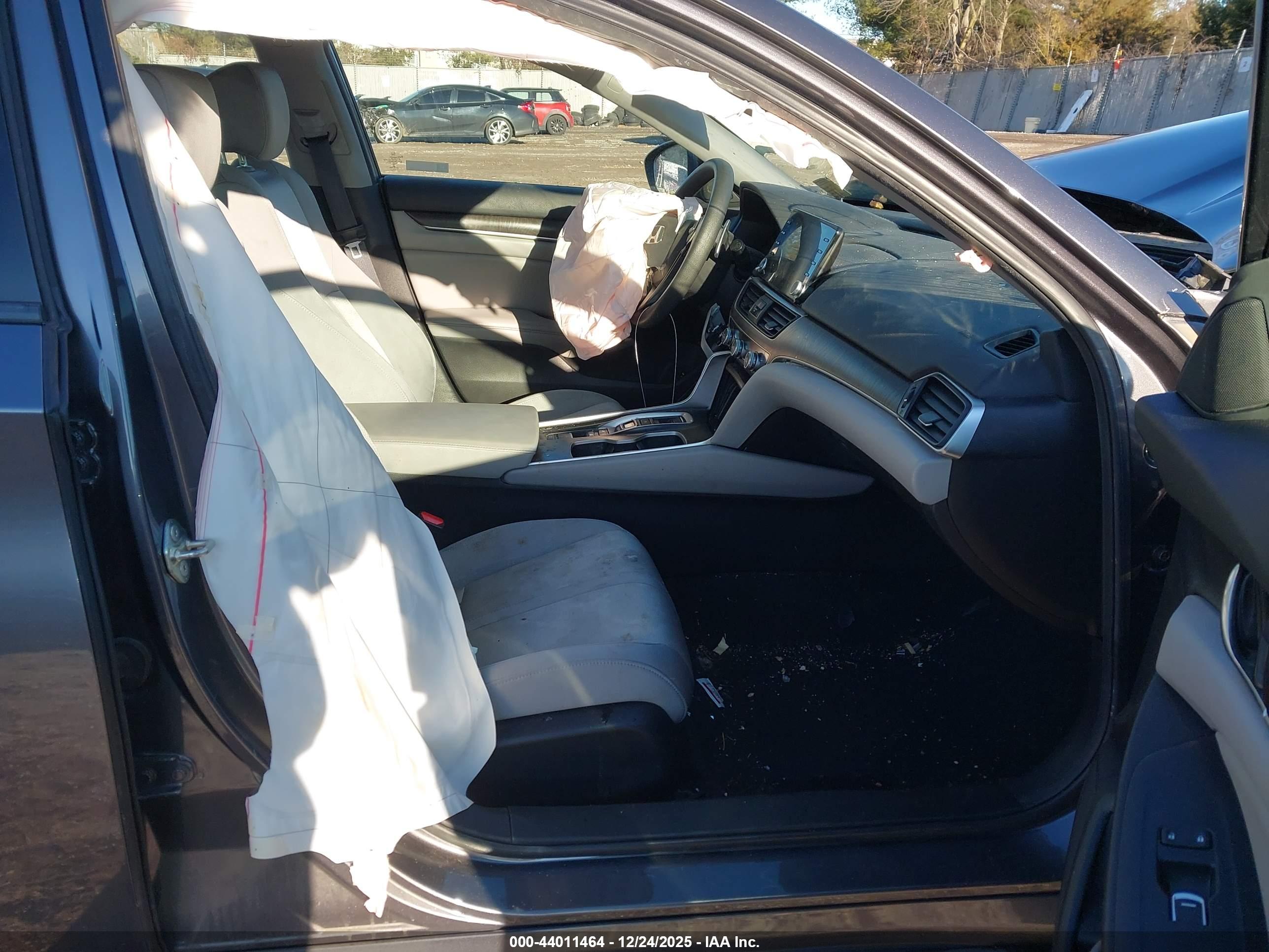 HONDA ACCORD image 5