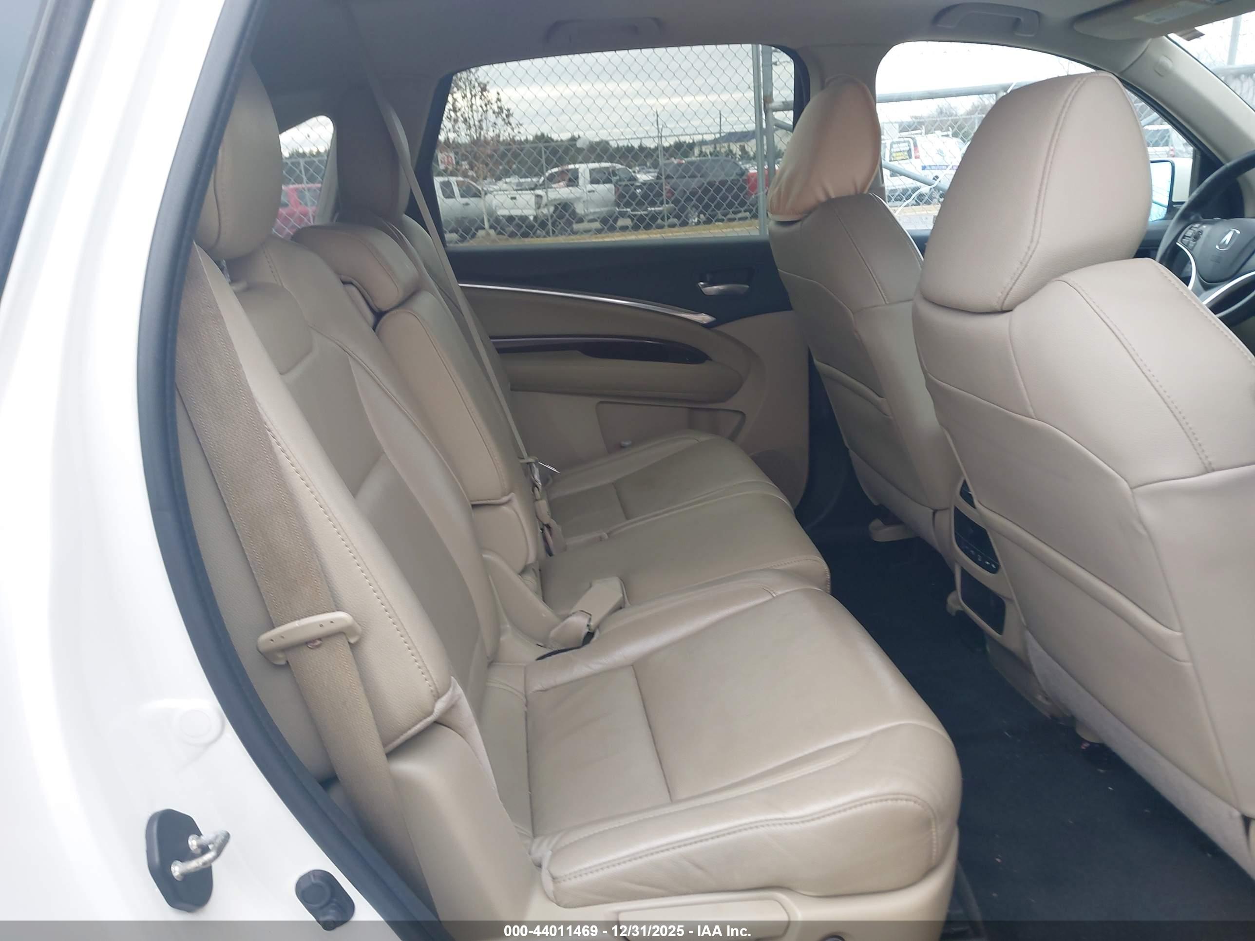 ACURA MDX image 8