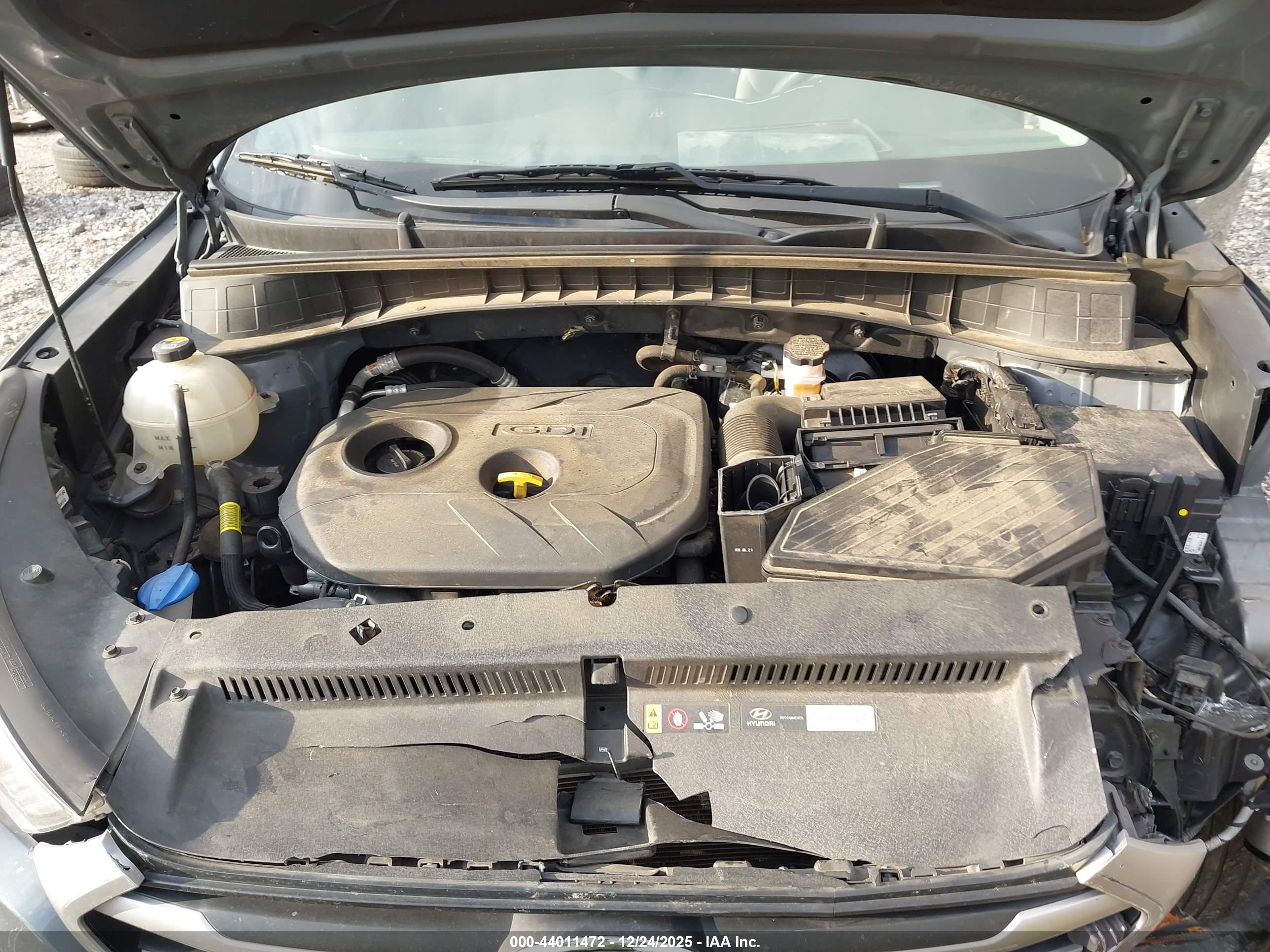 HYUNDAI TUCSON image 10