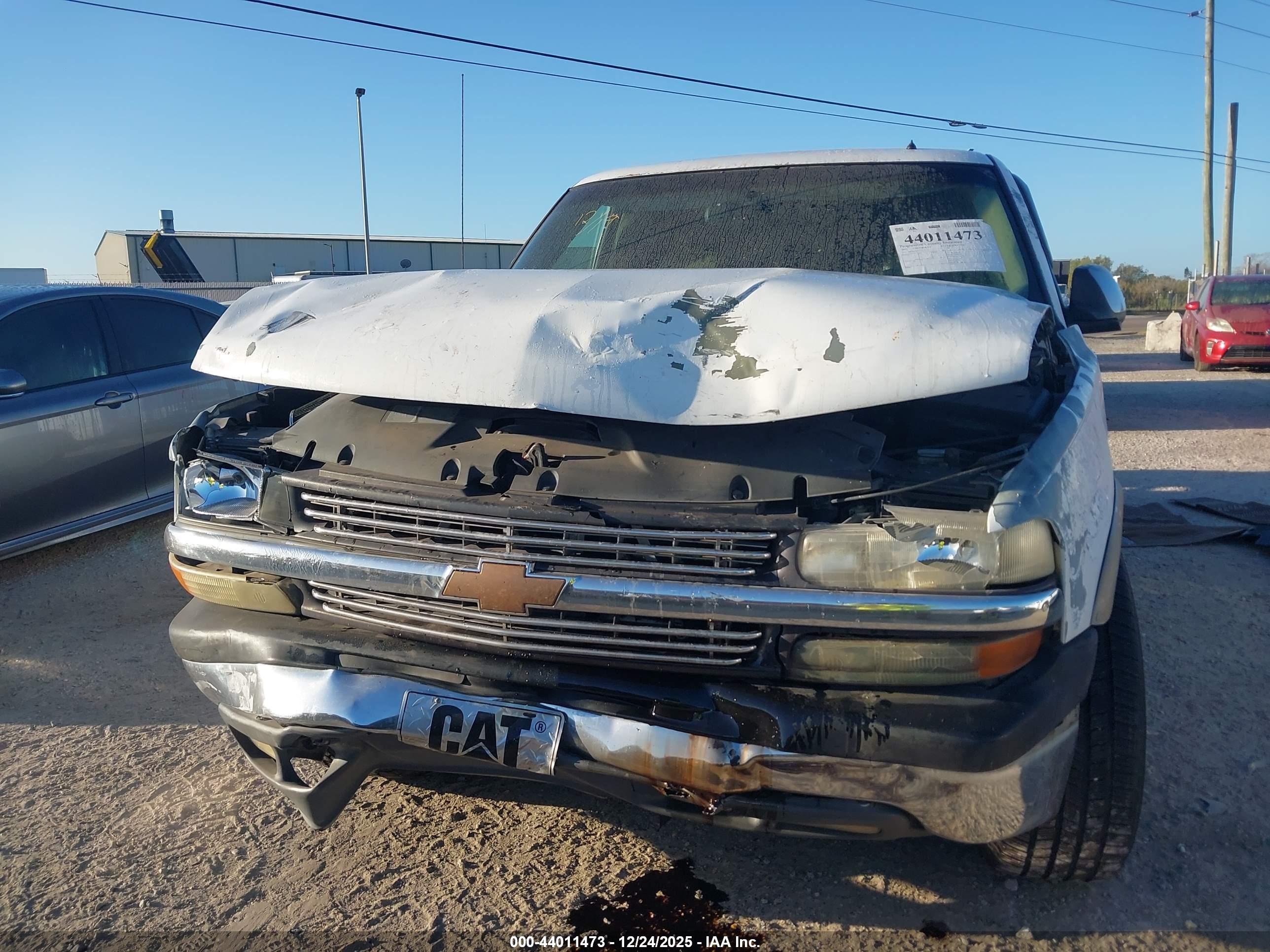 CHEVROLET SILVERADO image 6