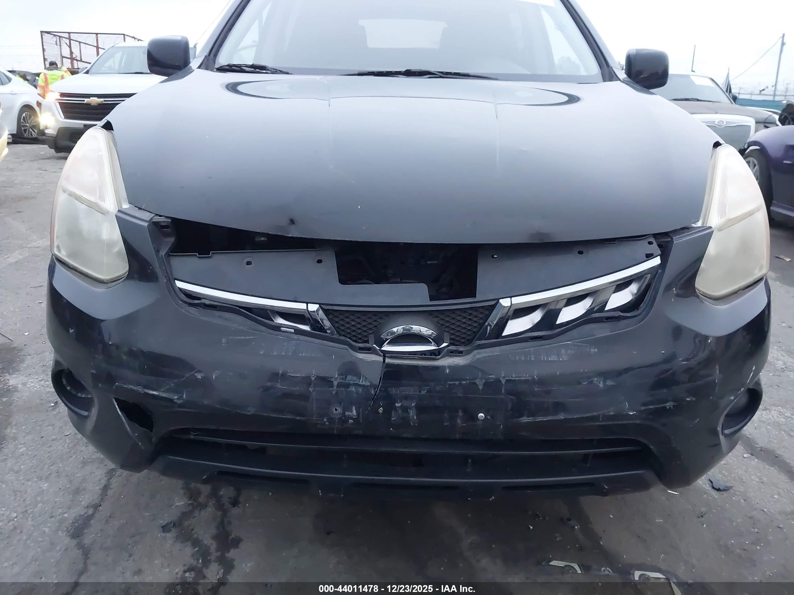 NISSAN ROGUE image 6