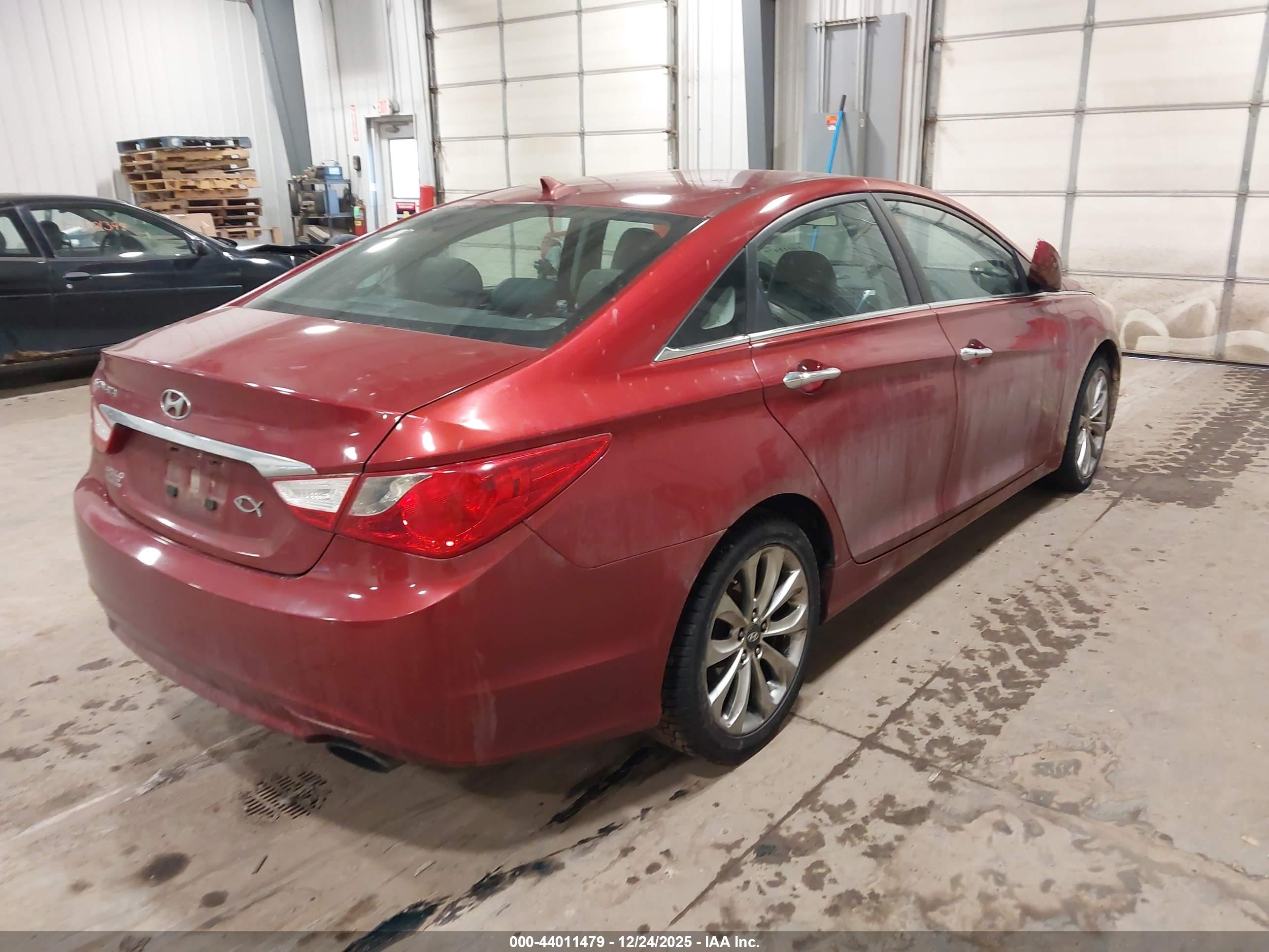 HYUNDAI SONATA image 4