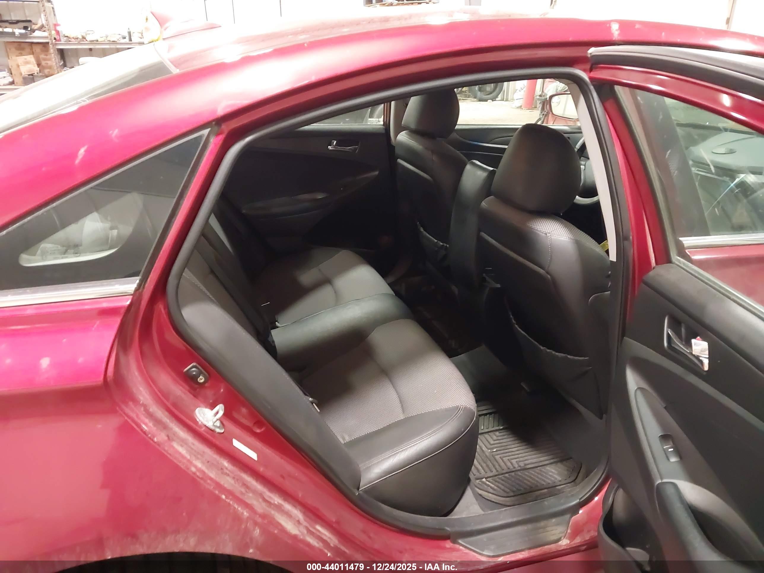 HYUNDAI SONATA image 8