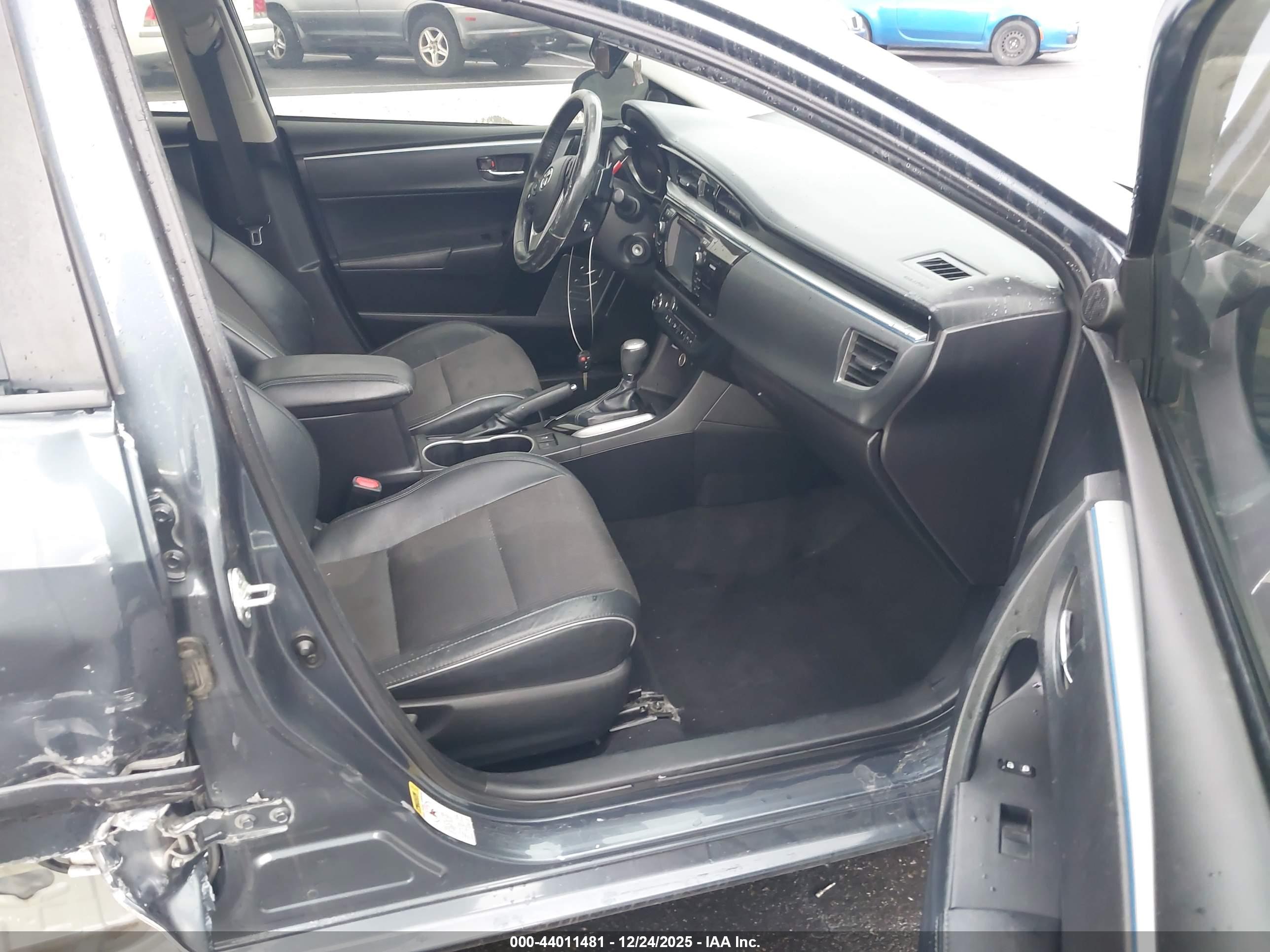 TOYOTA COROLLA image 5