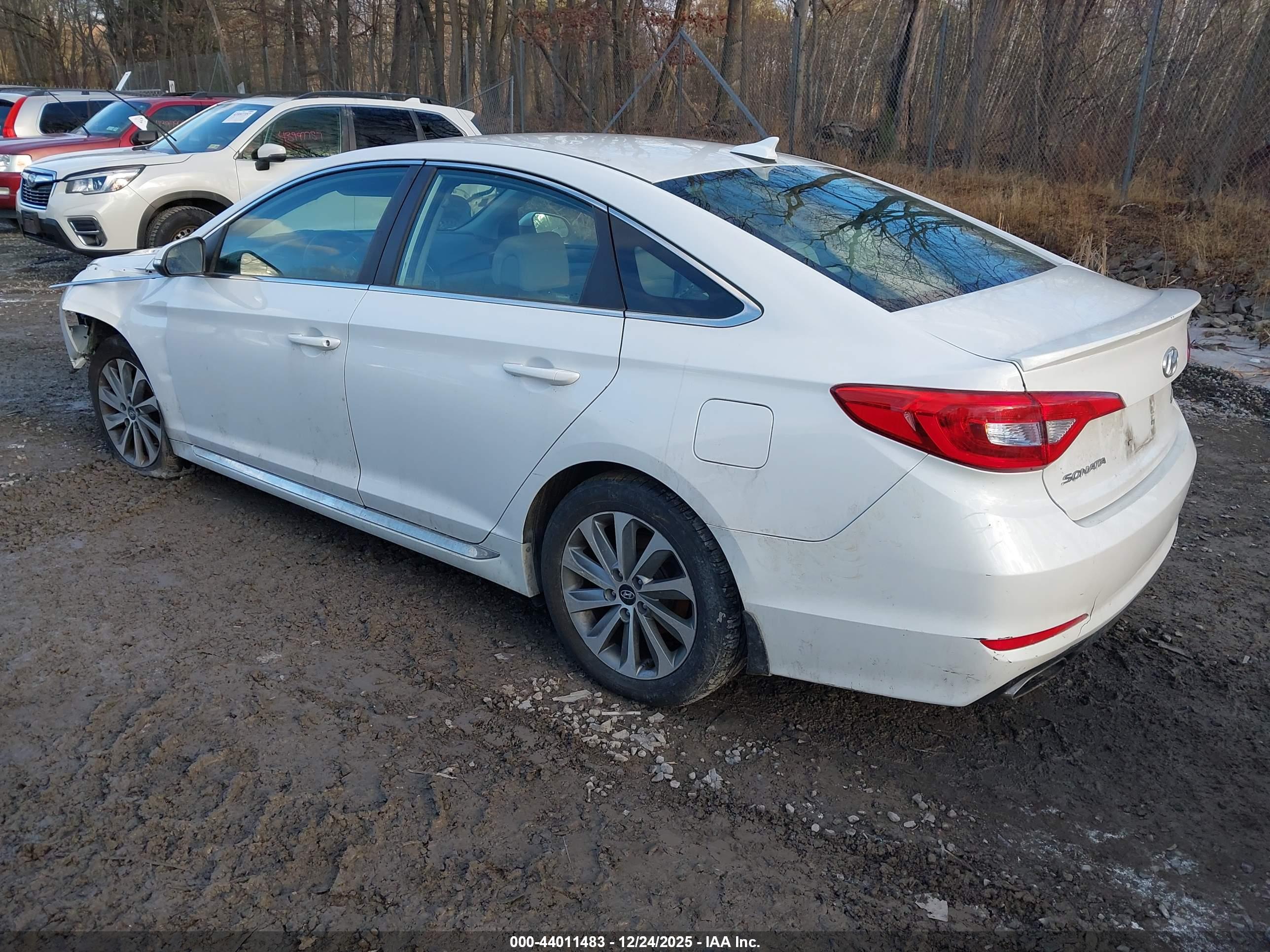 HYUNDAI SONATA image 3