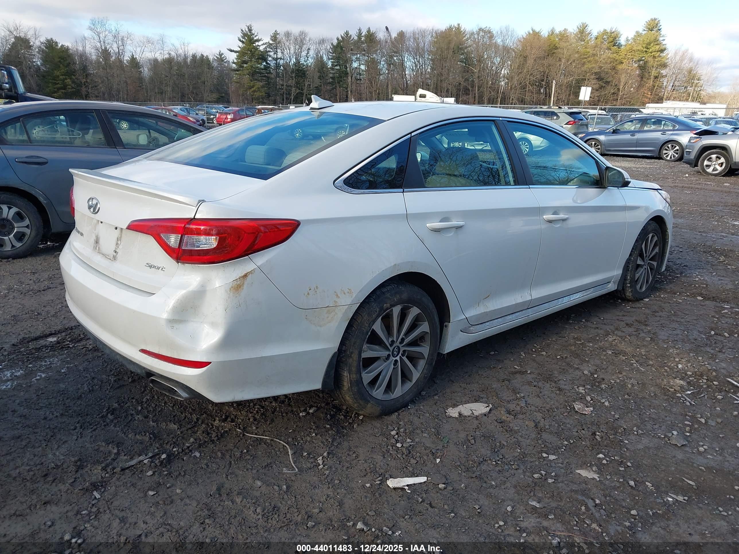 HYUNDAI SONATA image 4