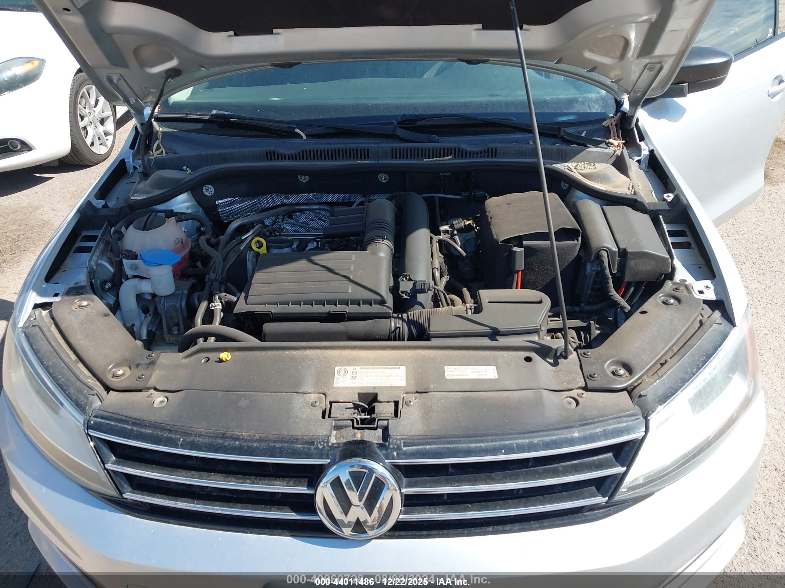 VOLKSWAGEN JETTA image 10