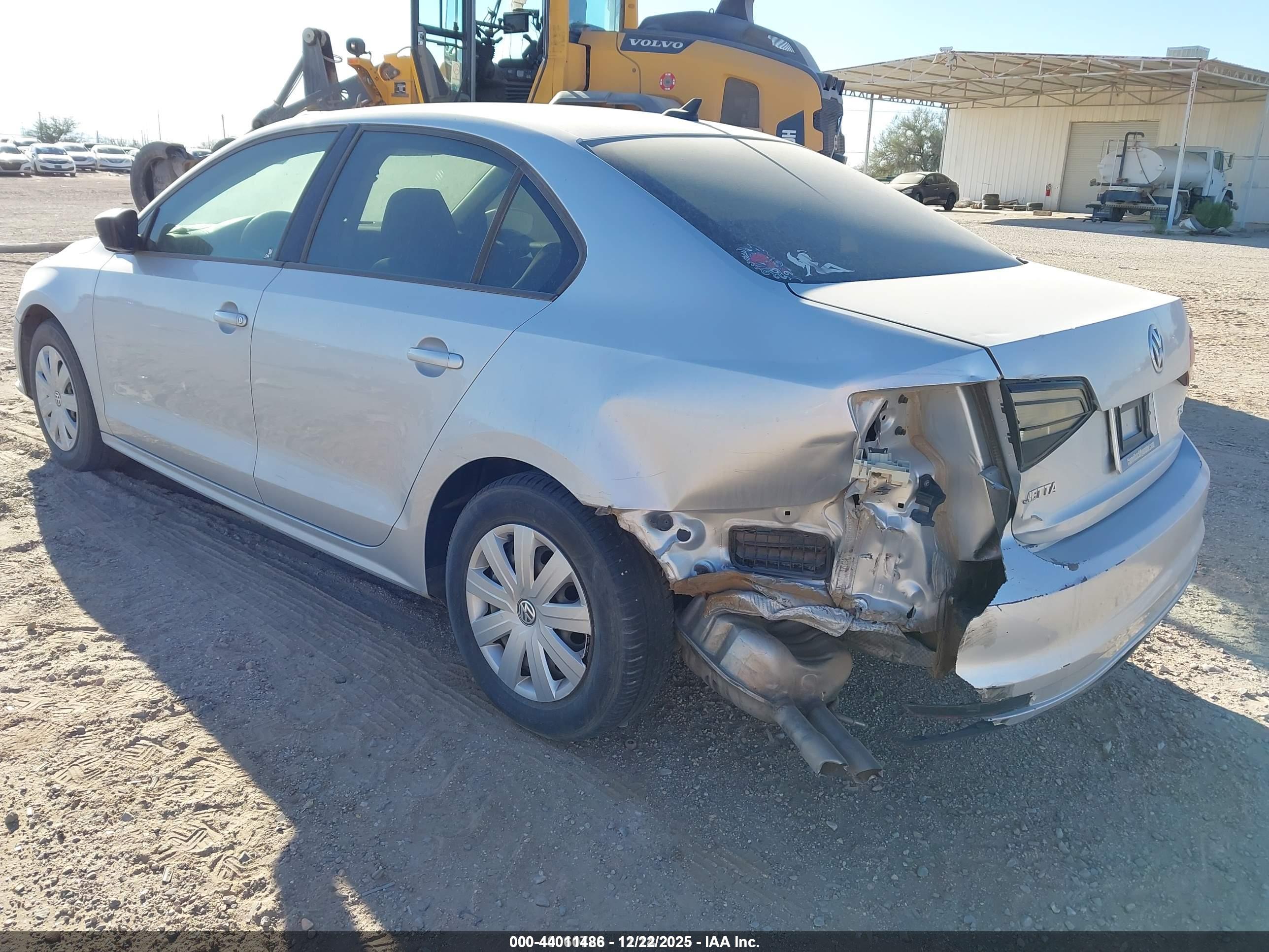 VOLKSWAGEN JETTA image 3