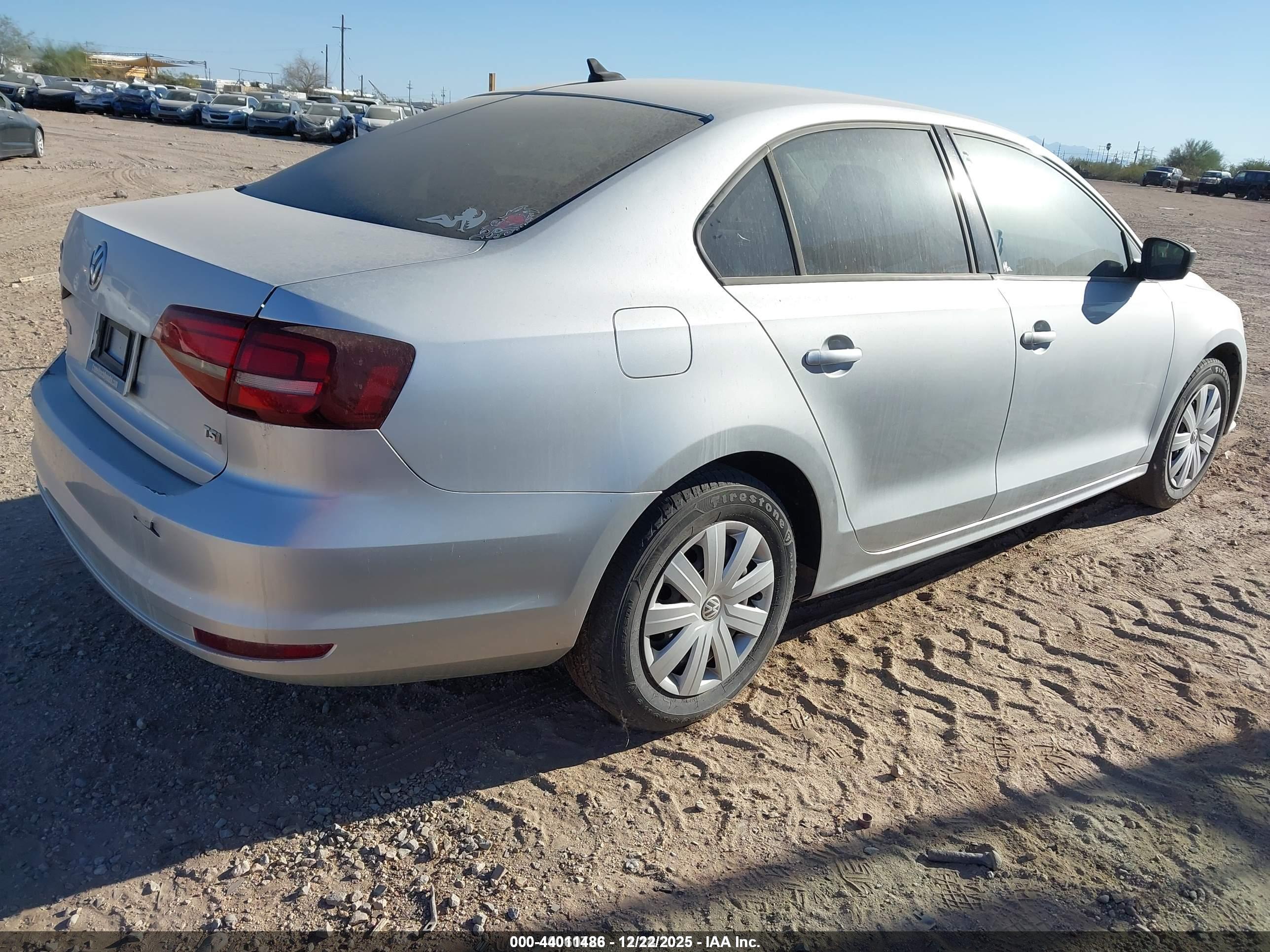 VOLKSWAGEN JETTA image 4