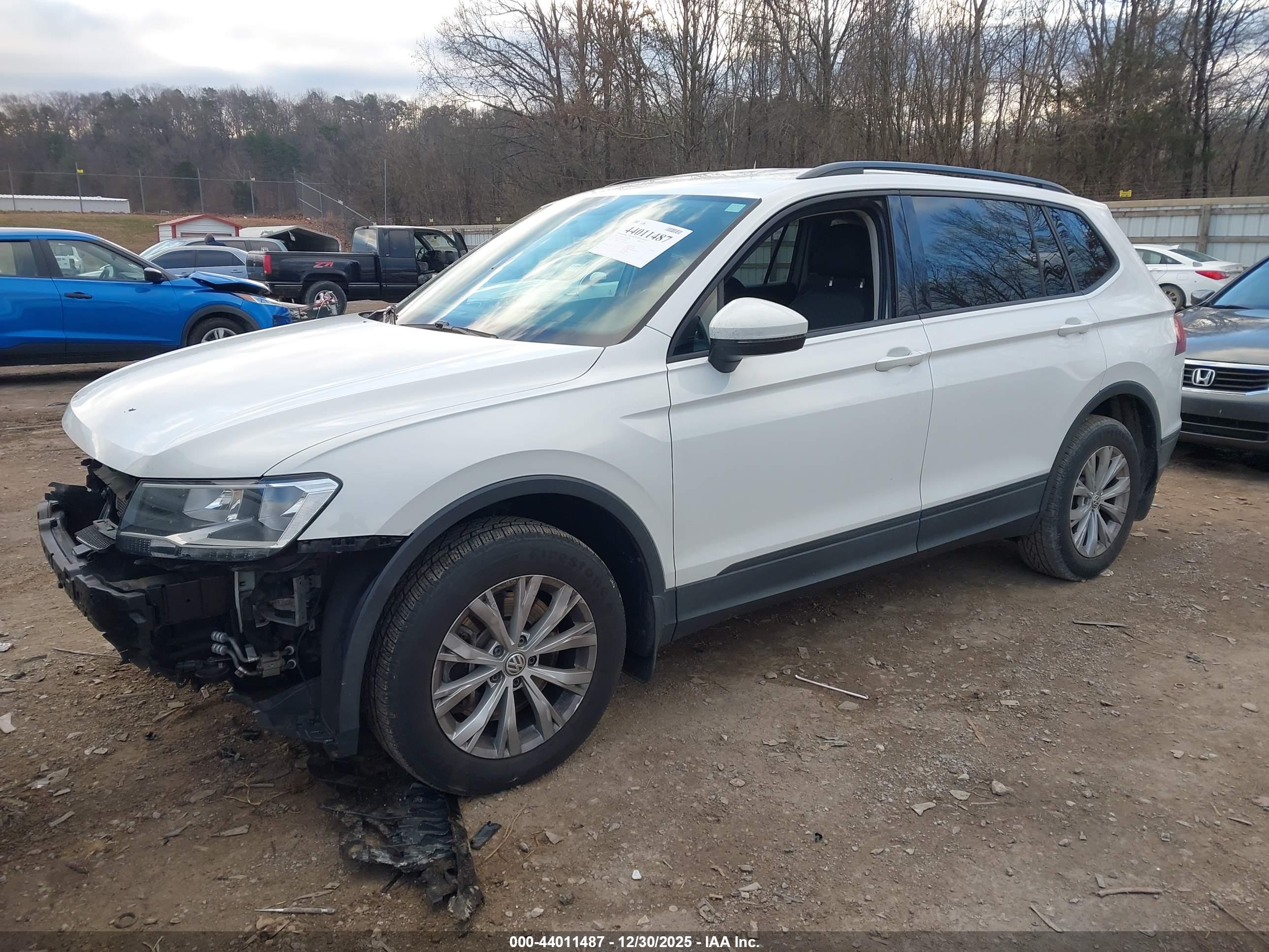 VOLKSWAGEN TIGUAN image 2