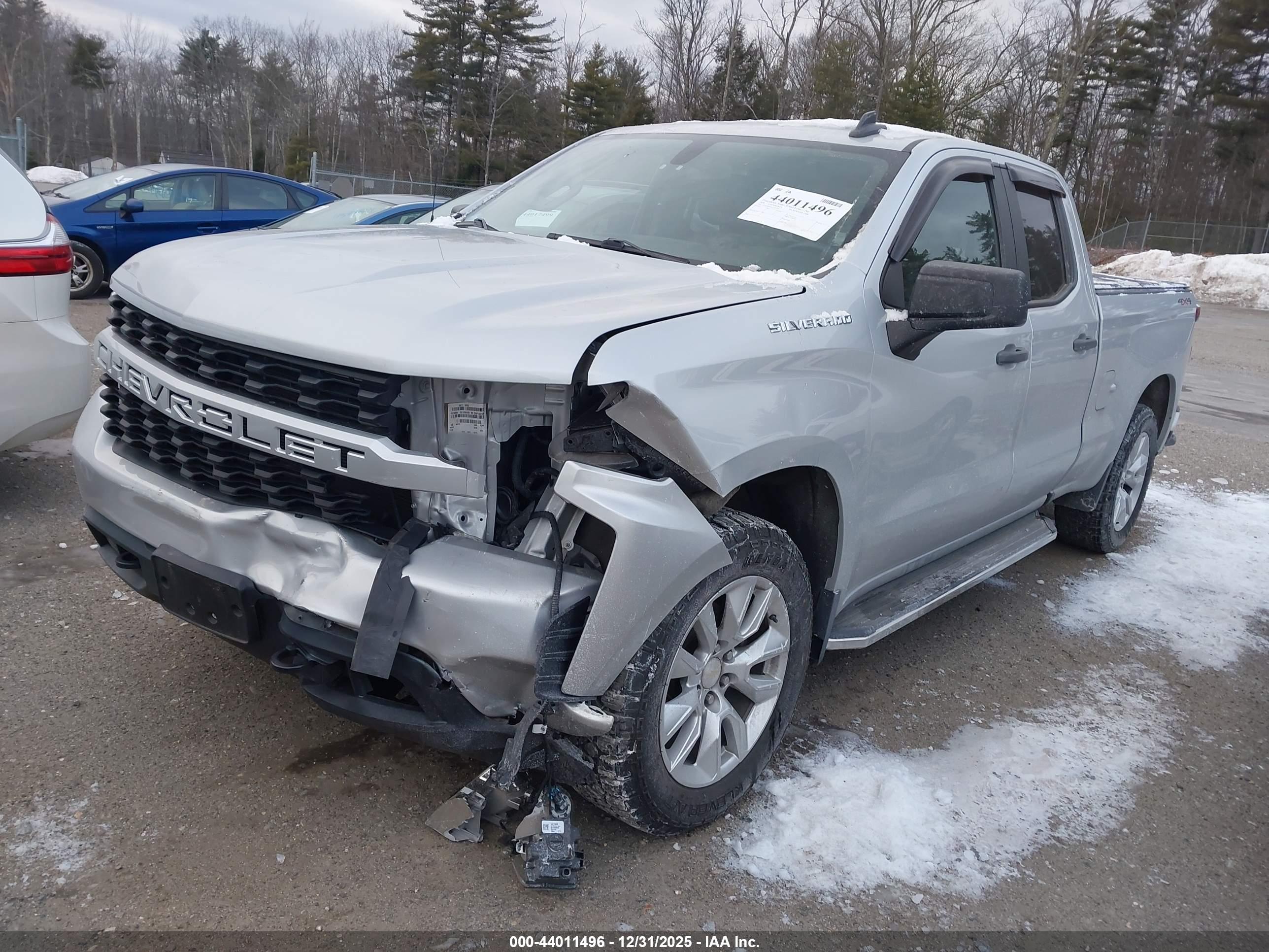CHEVROLET SILVERADO image 2