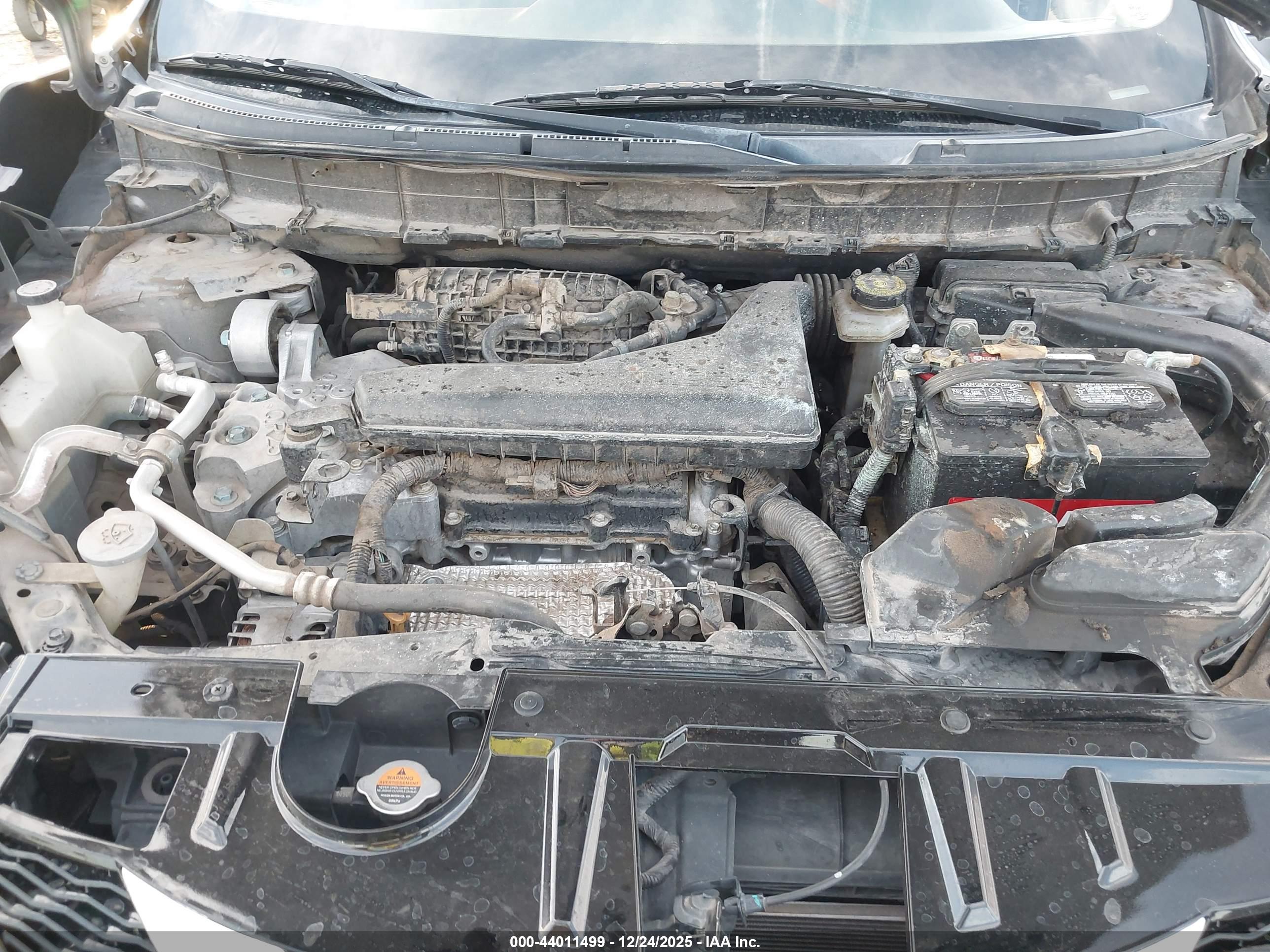 NISSAN ROGUE image 10