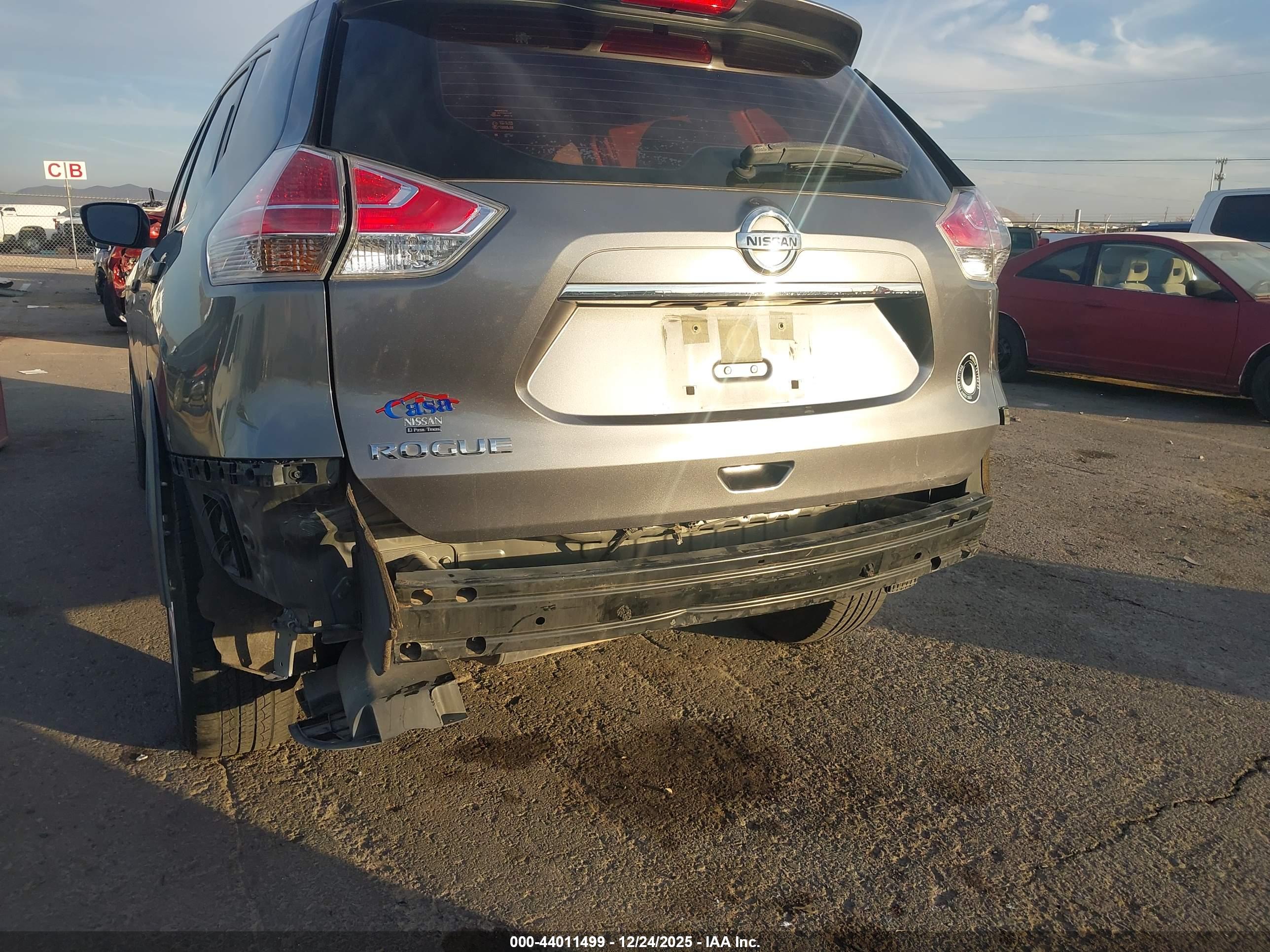 NISSAN ROGUE image 6
