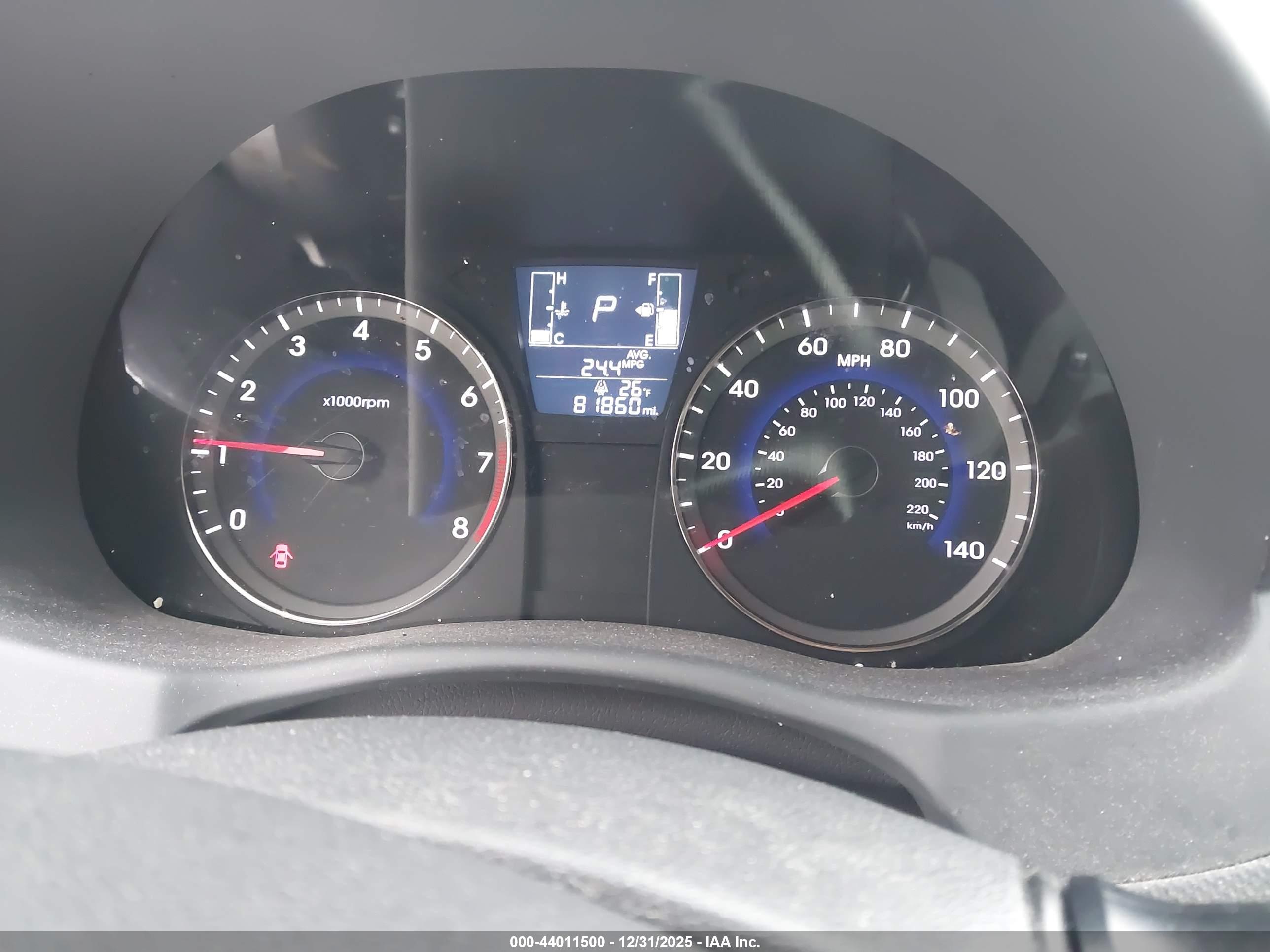 HYUNDAI ACCENT image 7