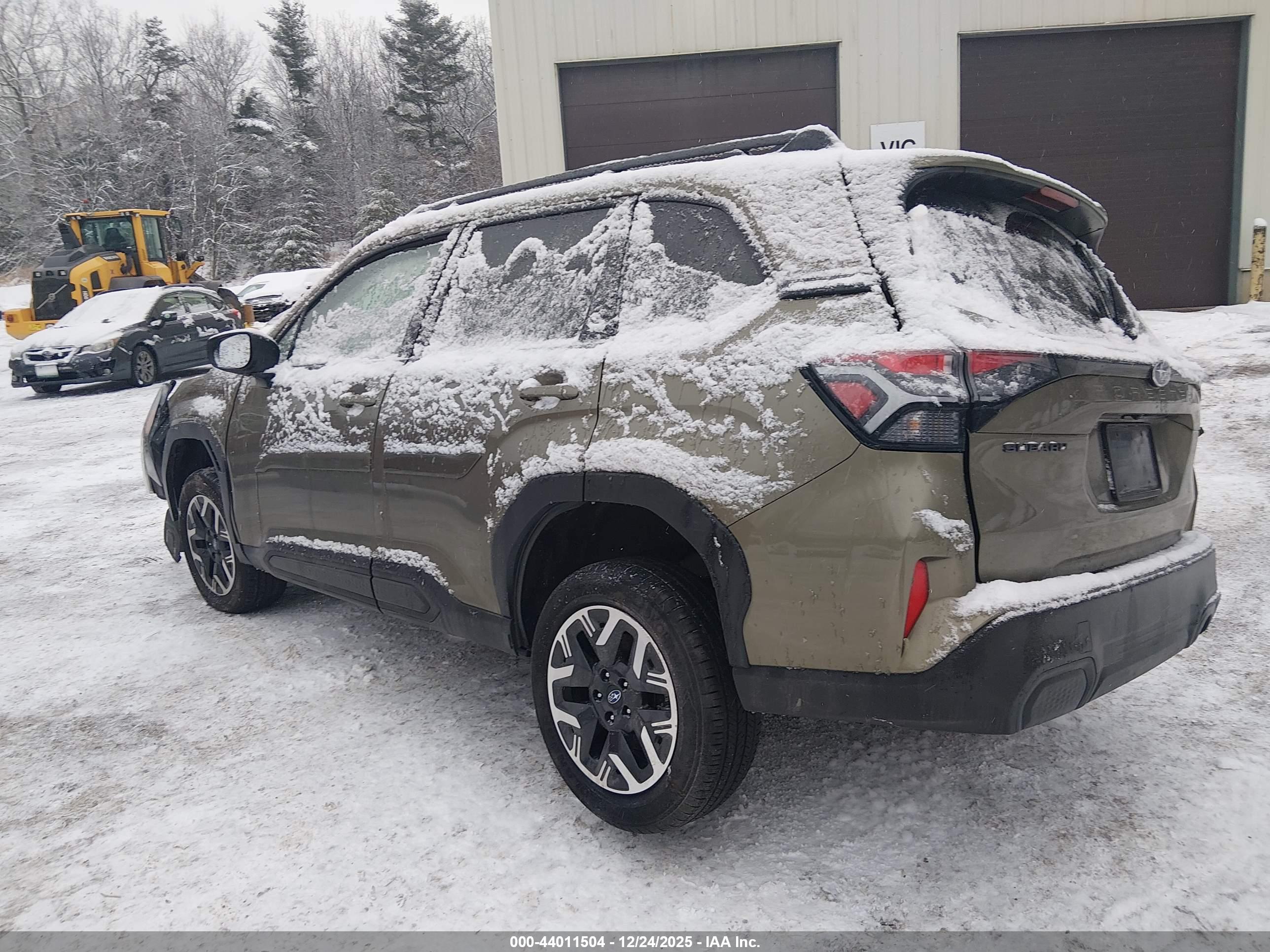 SUBARU FORESTER image 3