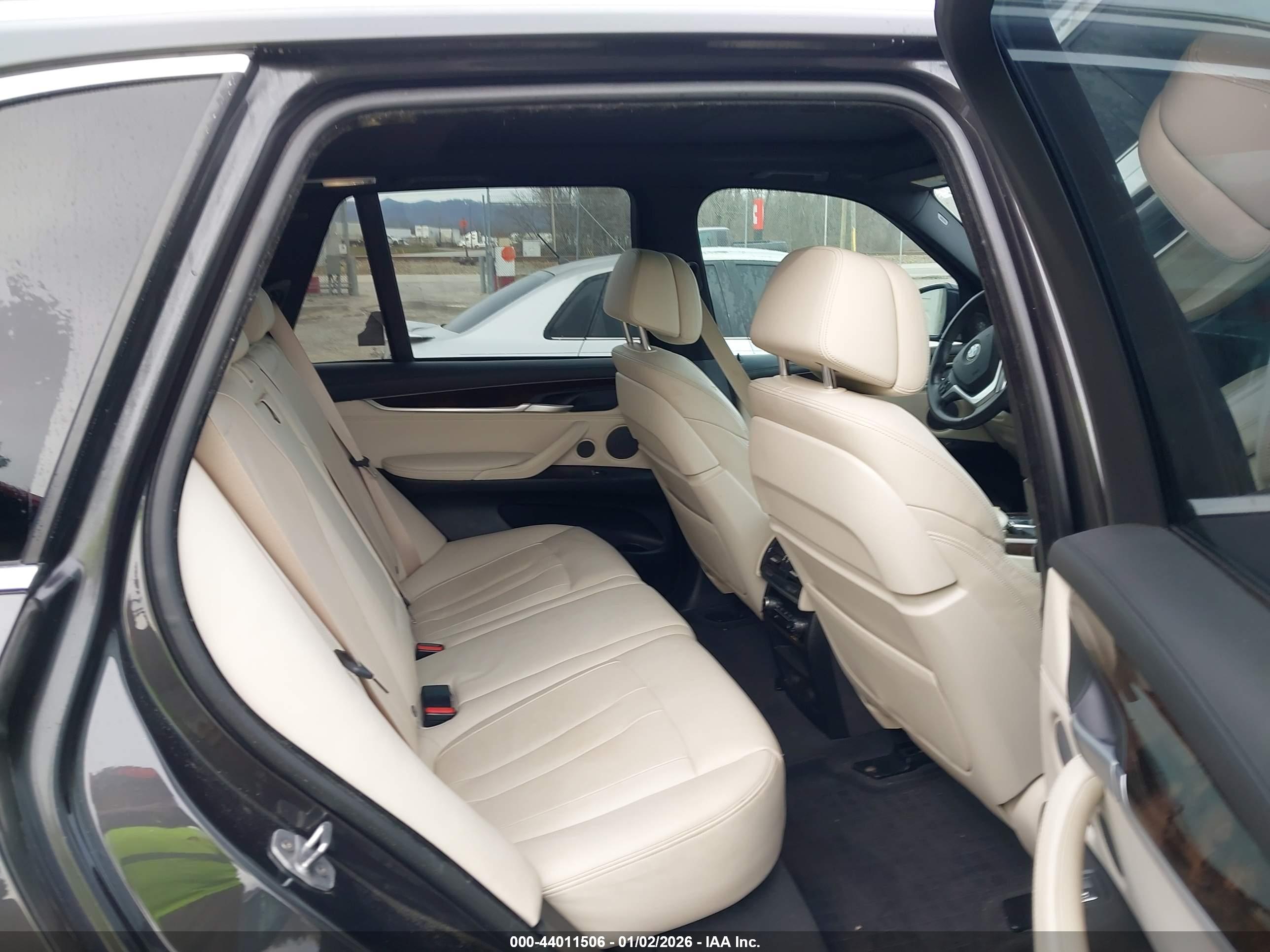 BMW X5 image 8