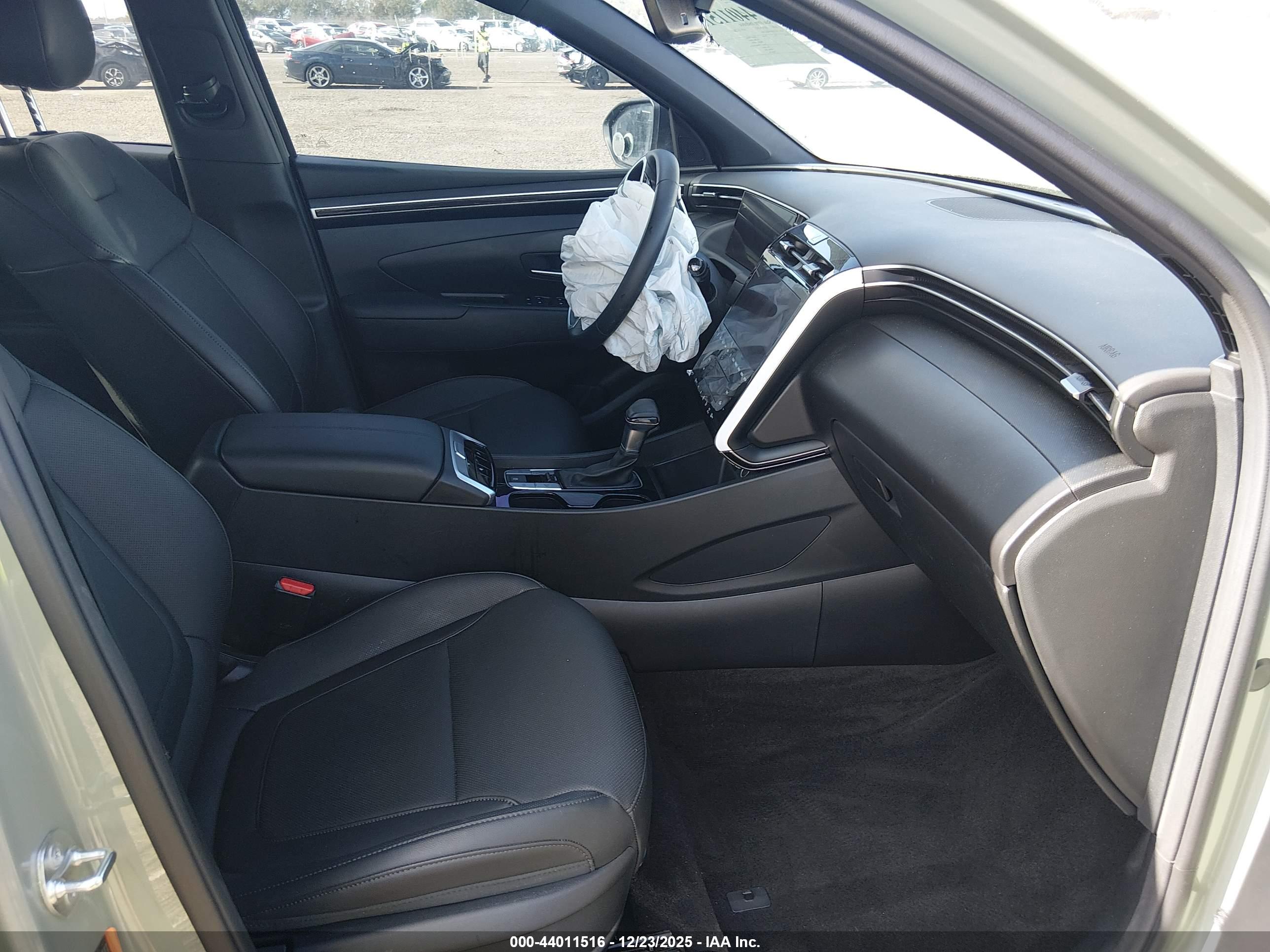 HYUNDAI SANTA image 5