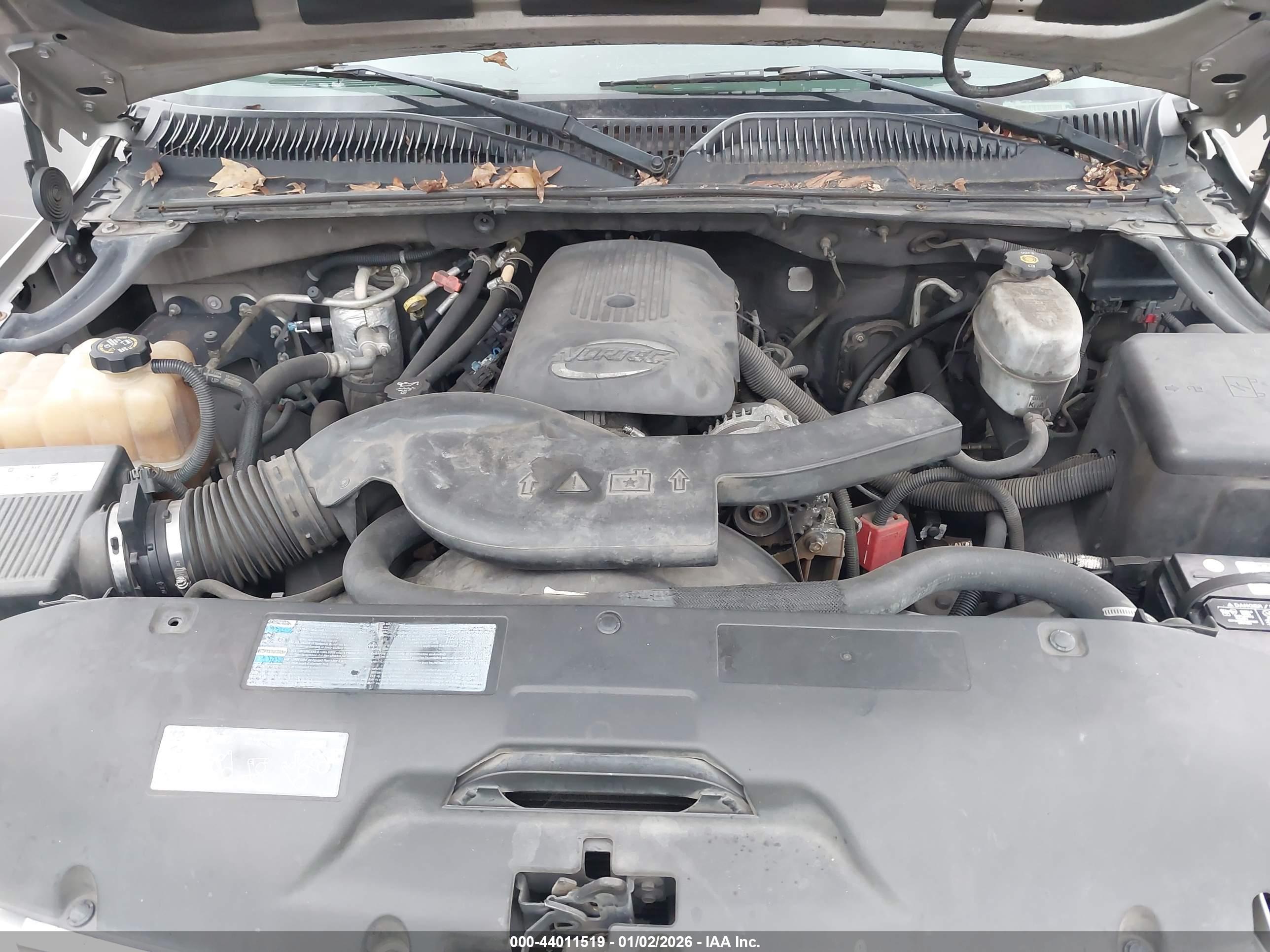 CHEVROLET TAHOE image 10